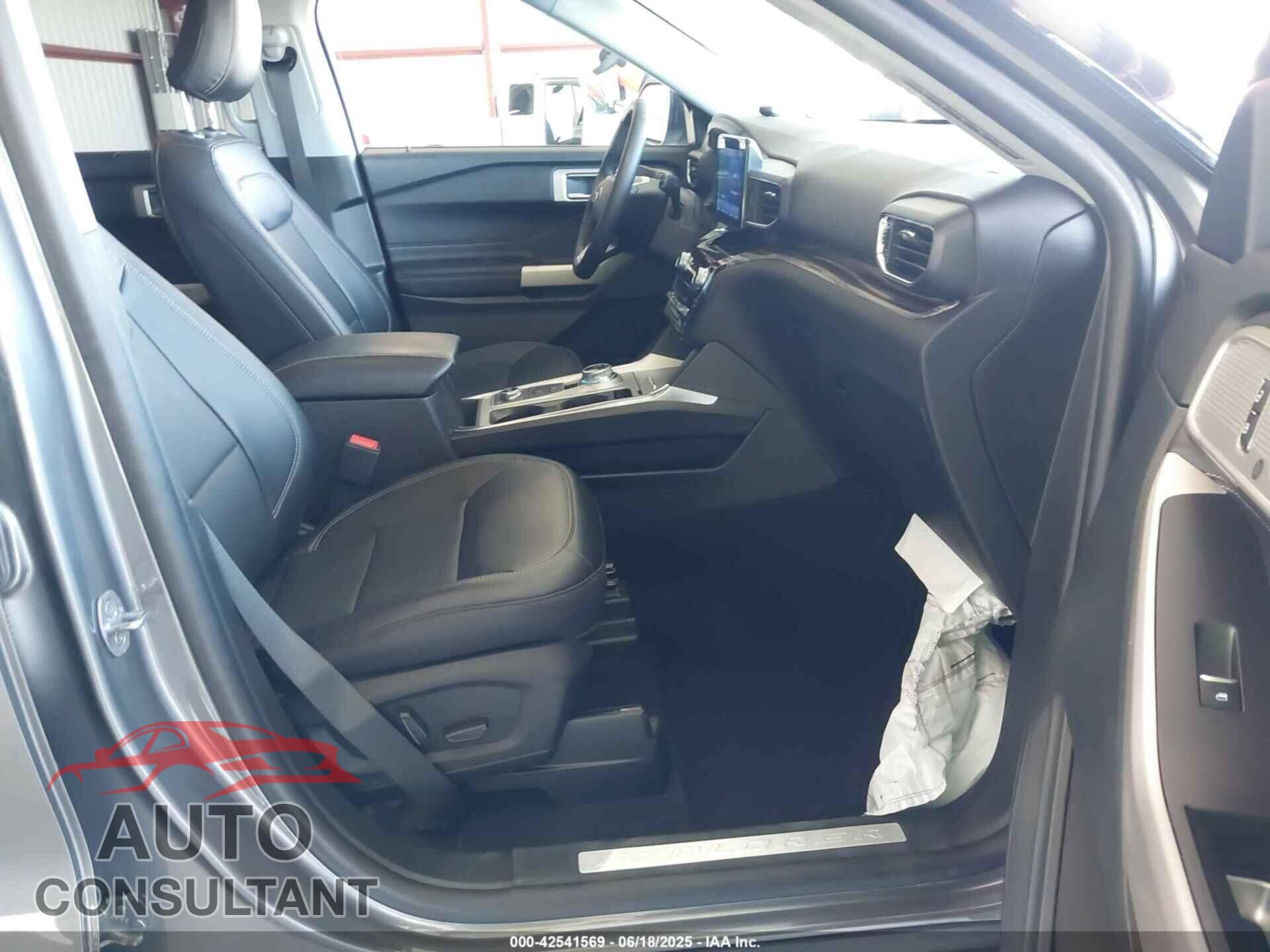 FORD EXPLORER 2024 - 1FMSK8FHXRGA39340