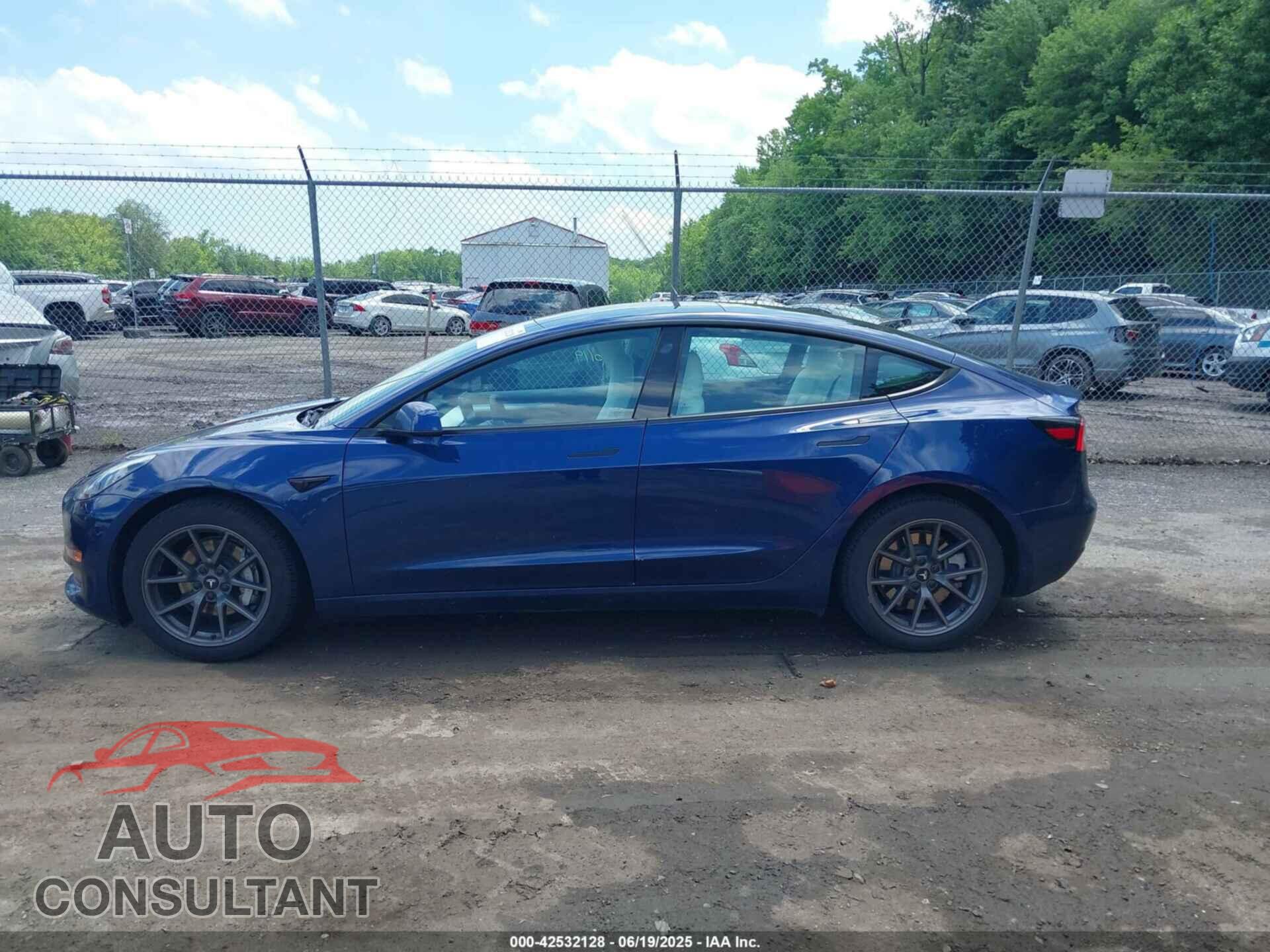TESLA MODEL 3 2022 - 5YJ3E1EB0NF178496