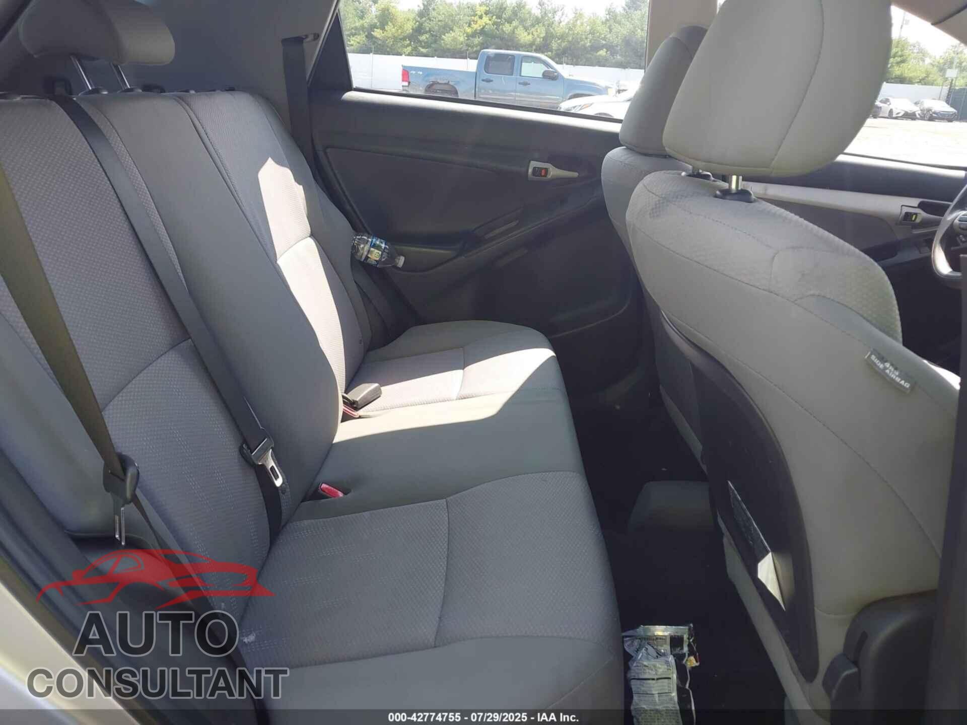 TOYOTA MATRIX 2011 - 2T1LE4EE8BC020242