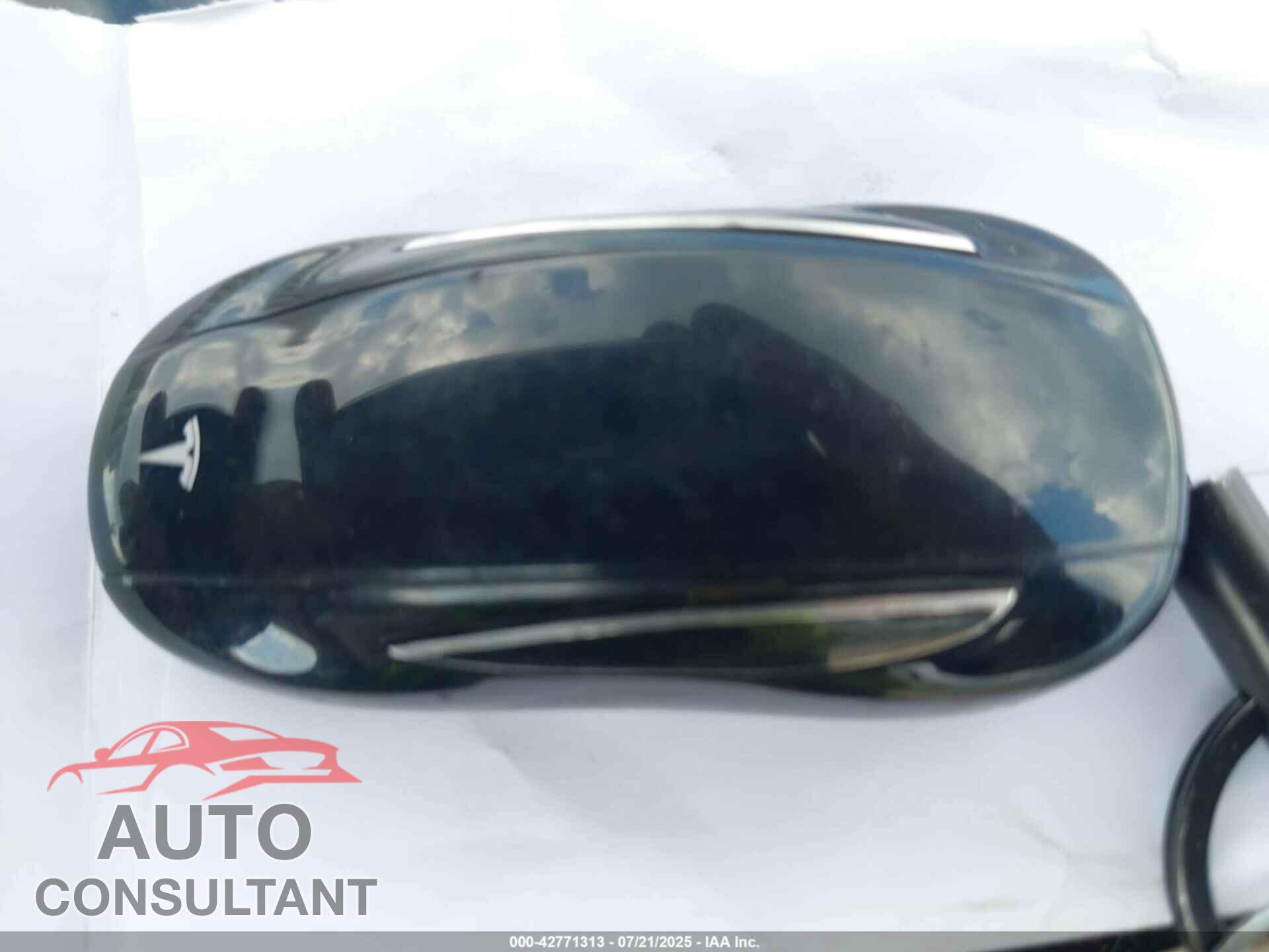 TESLA MODEL X 2016 - 5YJXCBE27GF010855