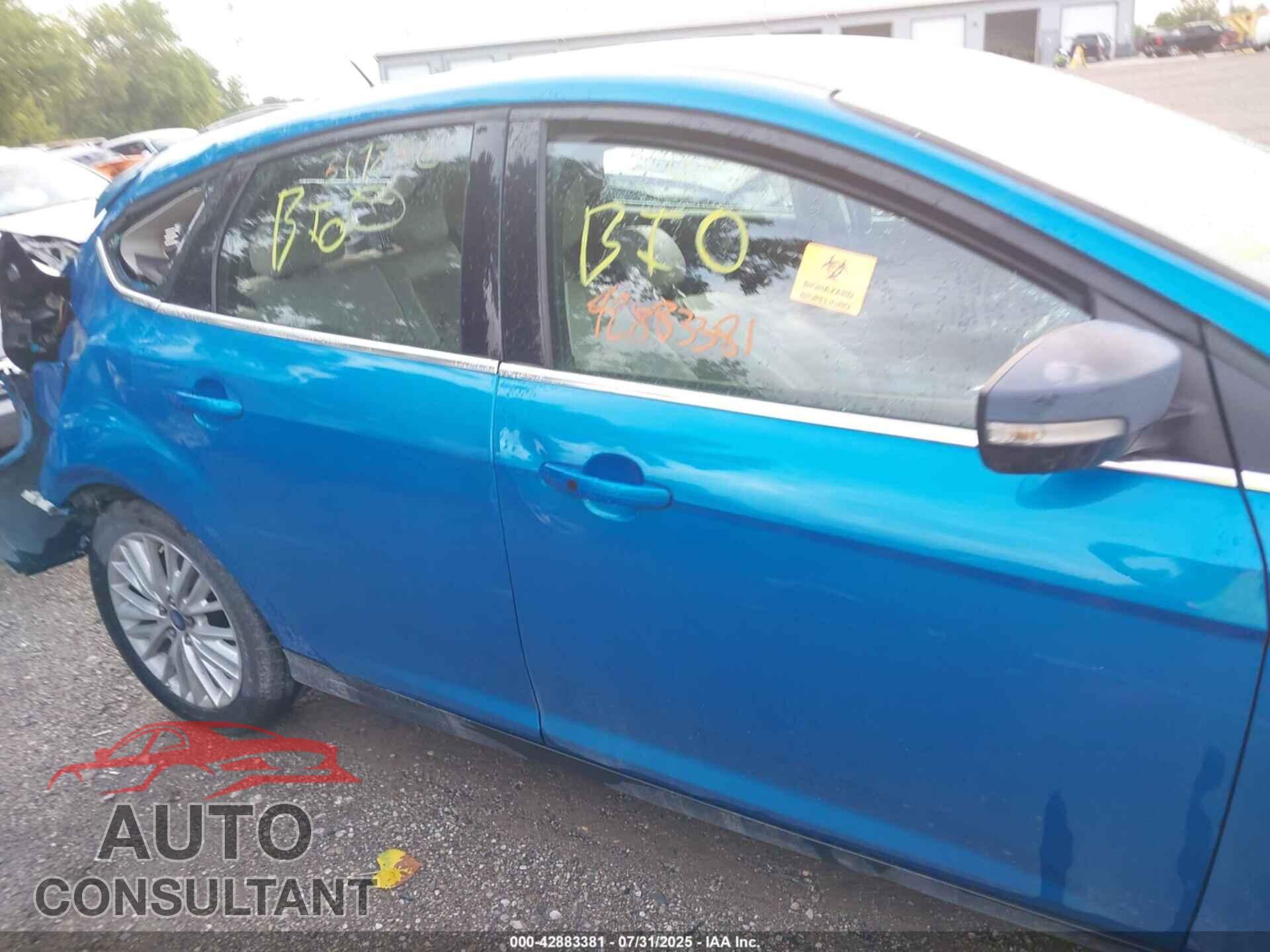 FORD FOCUS 2015 - 1FADP3N25FL367286