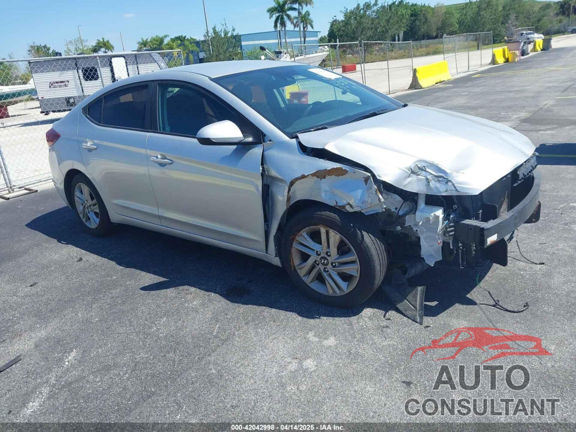 HYUNDAI ELANTRA 2019 - 5NPD84LF1KH408272