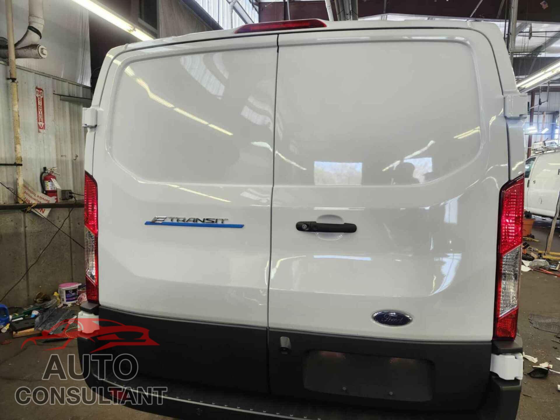 FORD TRANSIT 2025 - 1FTBW1YM5SKA13001