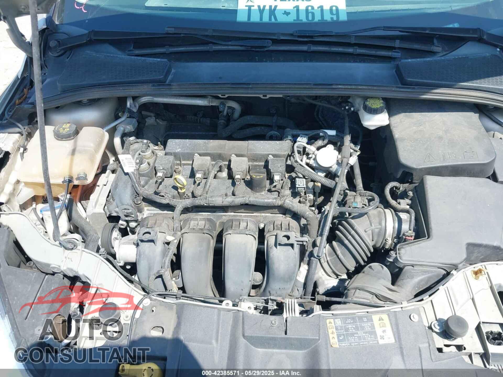 FORD FOCUS 2018 - 1FADP3F21JL331408