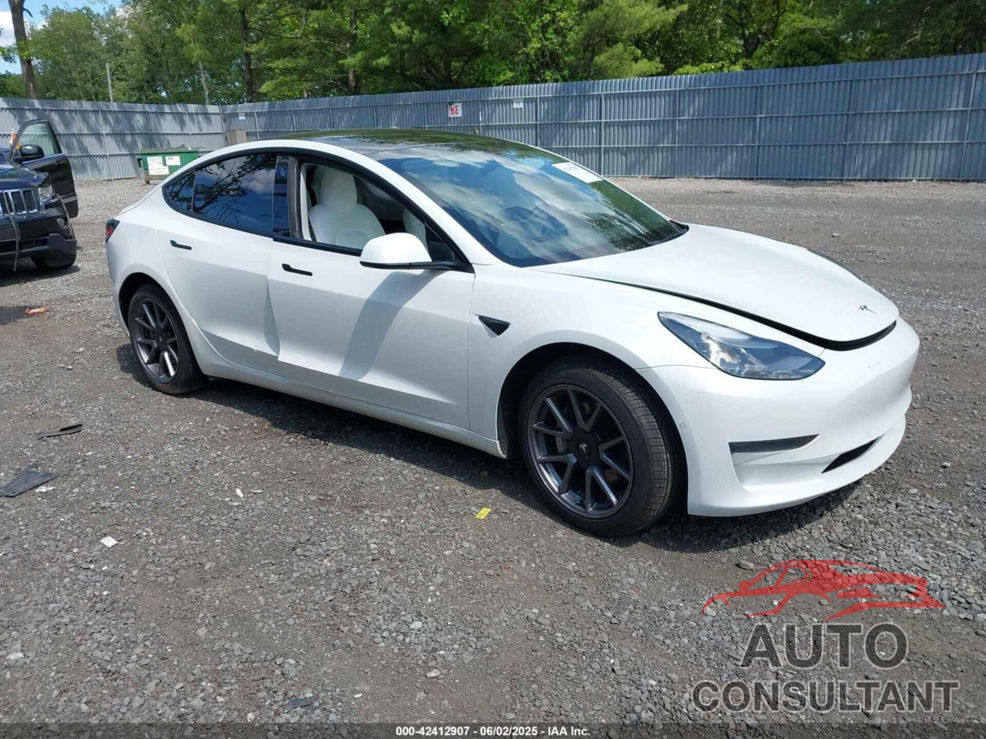 TESLA MODEL 3 2021 - 5YJ3E1EA9MF092626