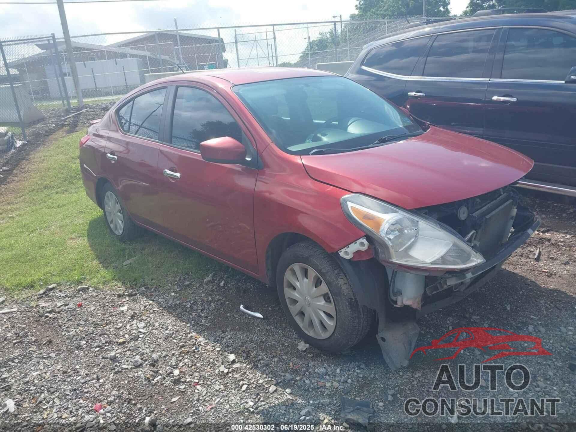 NISSAN VERSA 2018 - 3N1CN7AP0JL814806