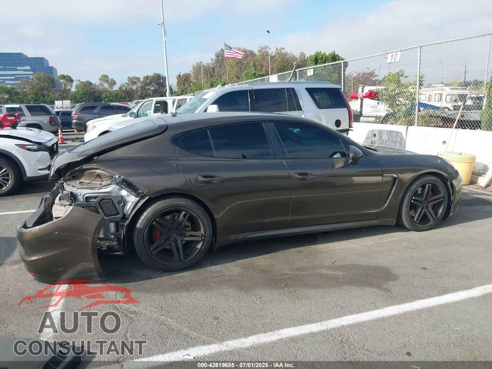 PORSCHE PANAMERA 2014 - WP0AB2A75EL056107