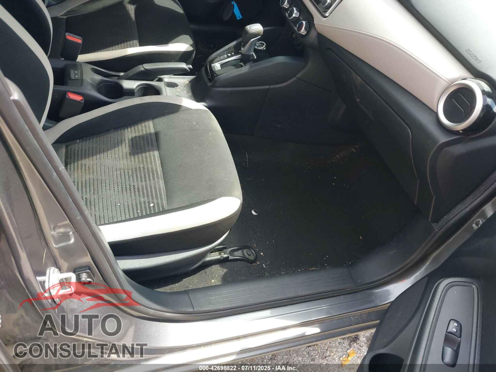 NISSAN VERSA 2021 - 3N1CN8EV6ML863642