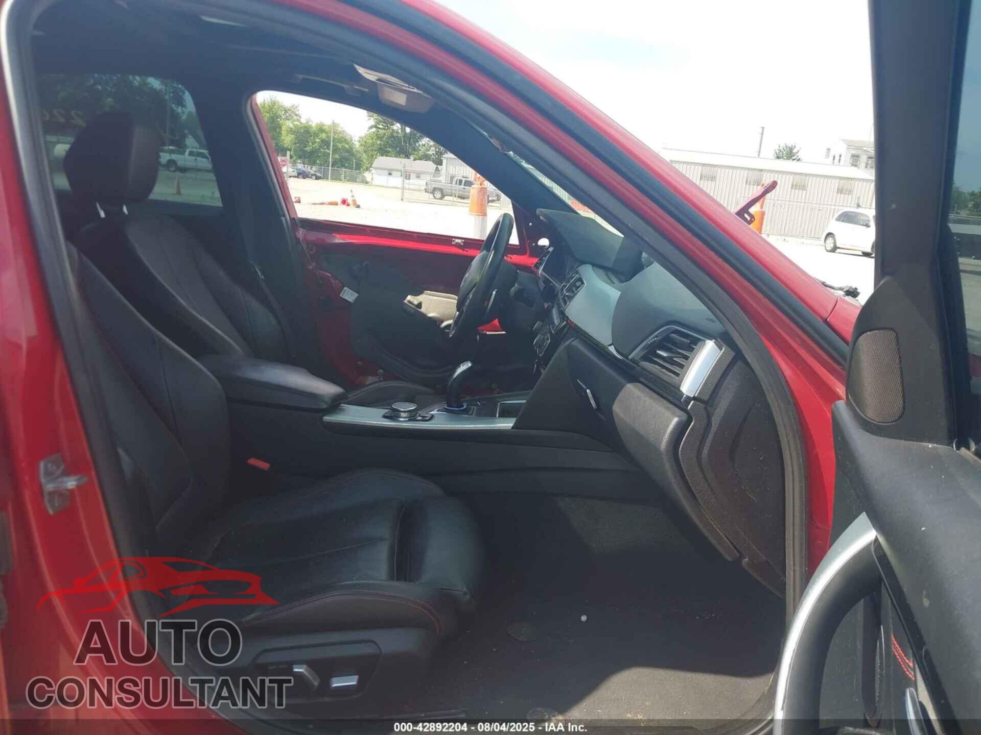 BMW 328I 2016 - WBA8E9G51GNT42254