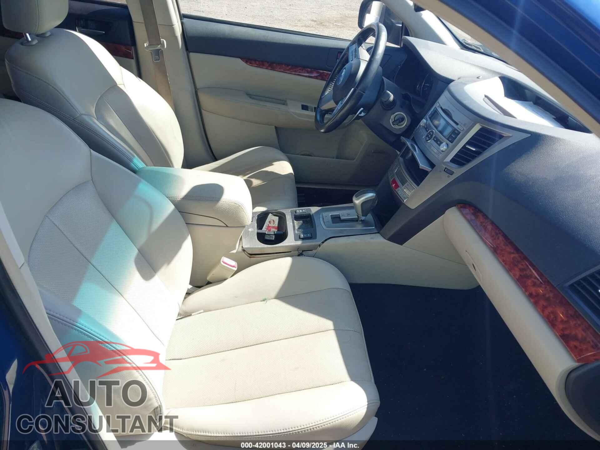 SUBARU OUTBACK 2010 - 4S4BRDJC5A2375141