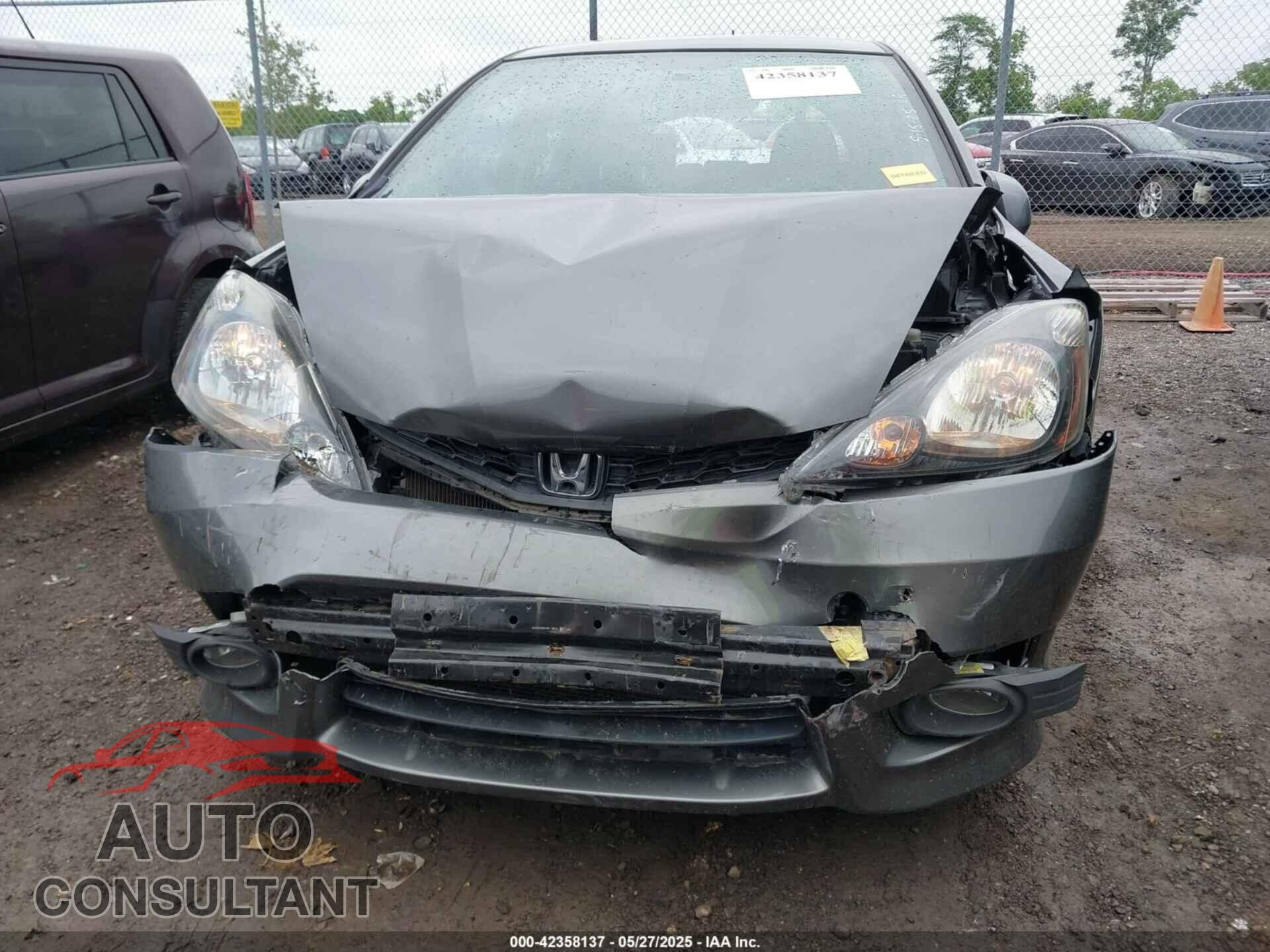 HONDA FIT 2013 - JHMGE8H54DC051194