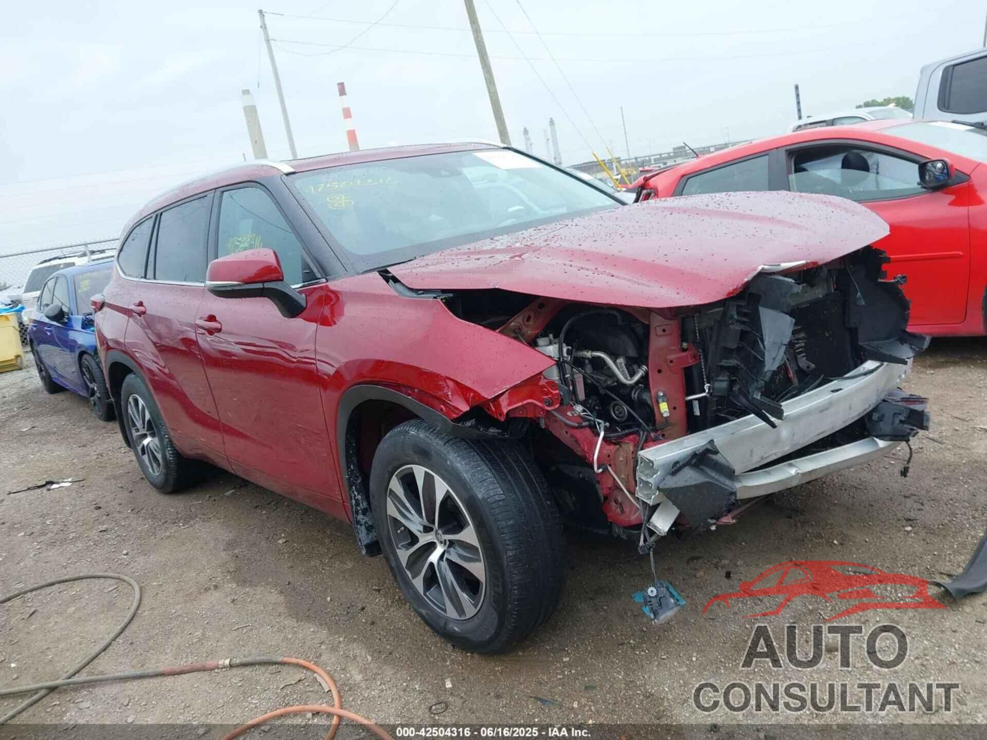 TOYOTA HIGHLANDER 2021 - 5TDHZRBH4MS098484