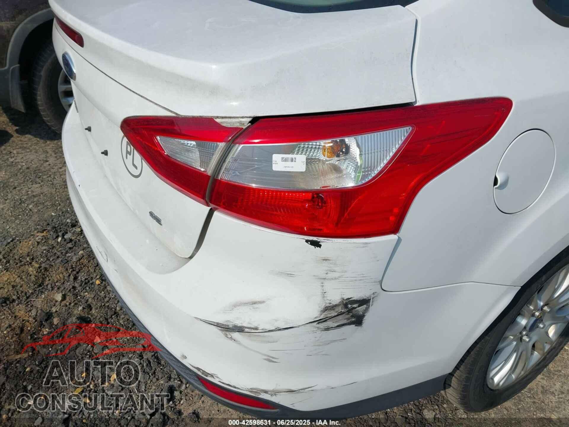 FORD FOCUS 2012 - 1FAHP3F21CL192126