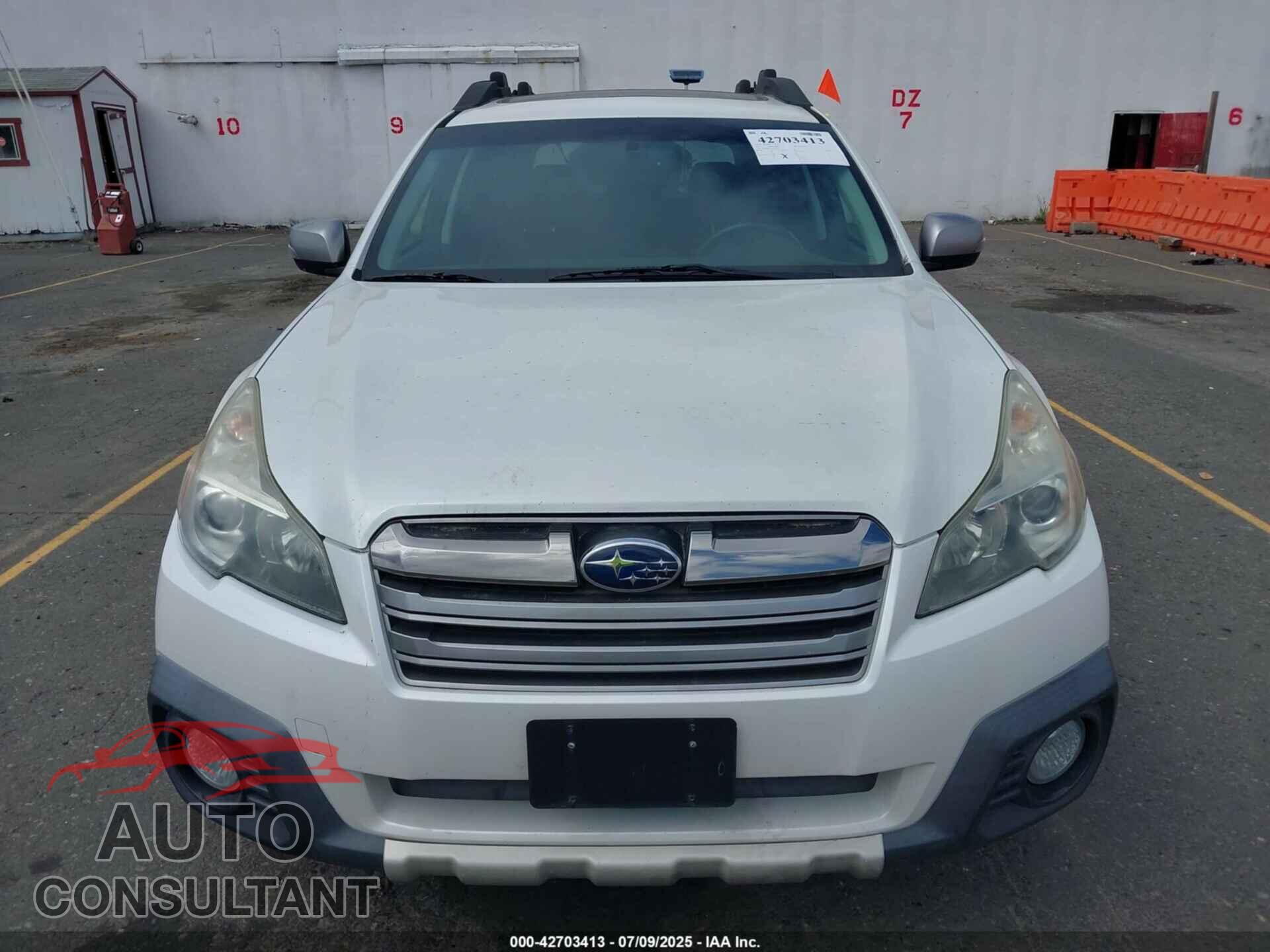 SUBARU OUTBACK 2013 - 4S4BRBSC5D3245717