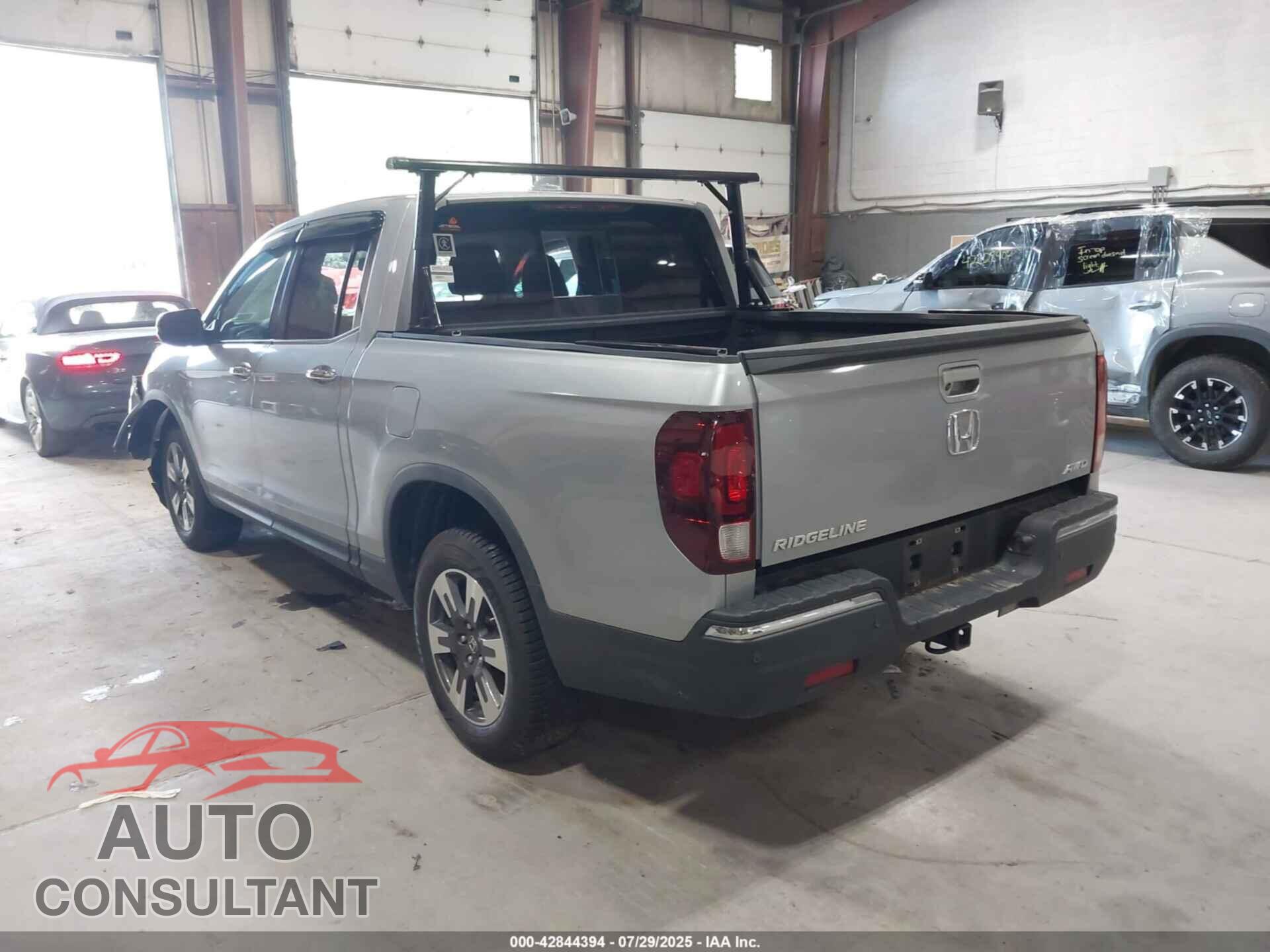 HONDA RIDGELINE 2017 - 5FPYK3F7XHB022885