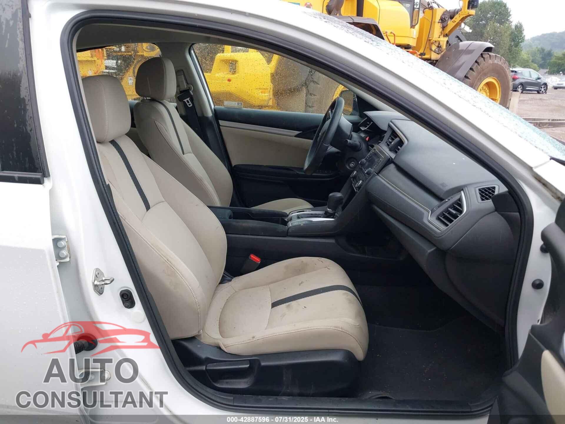 HONDA CIVIC 2018 - 2HGFC2F58JH591824