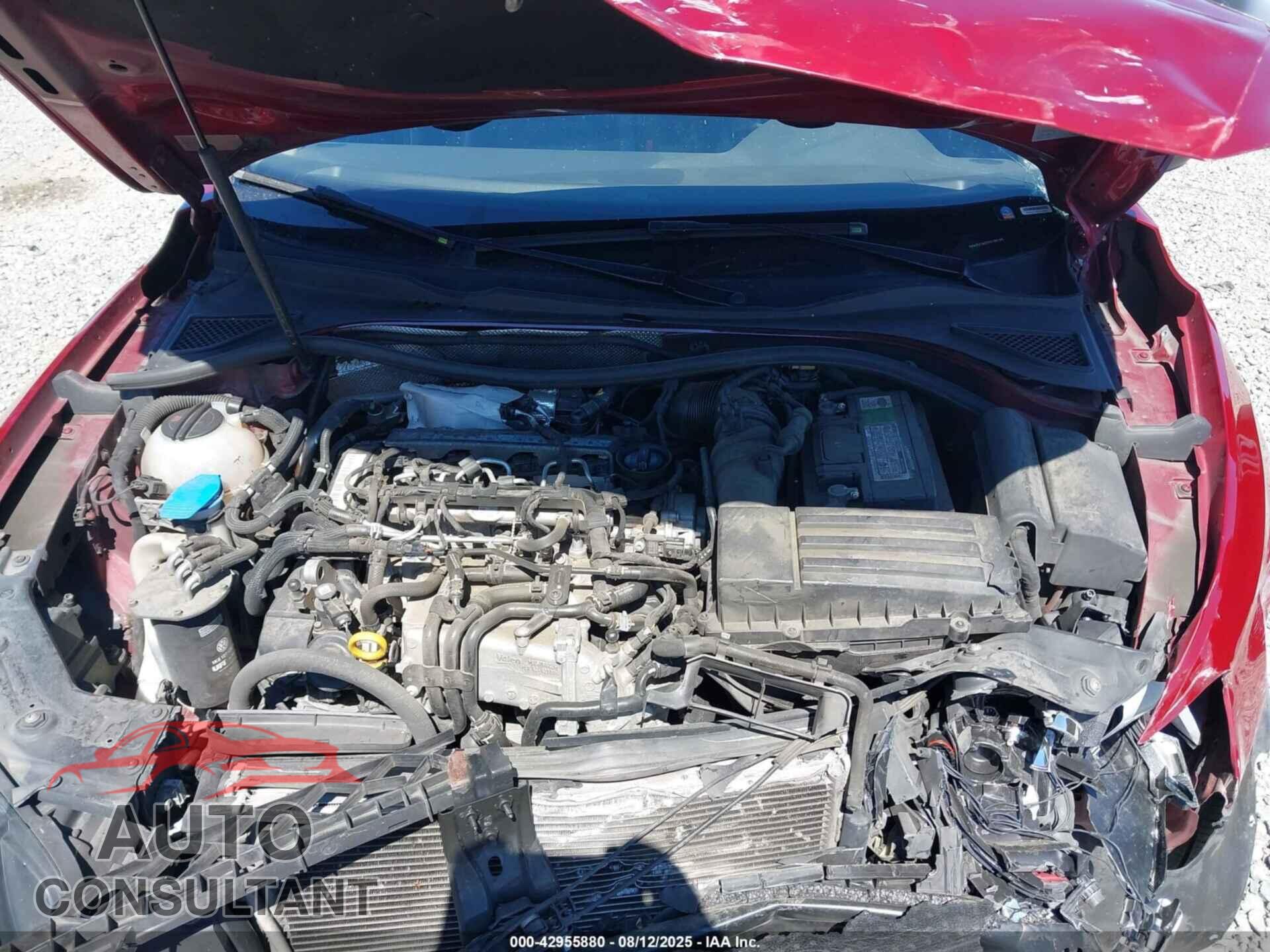 VOLKSWAGEN PASSAT 2015 - 1VWCV7A37FC105185