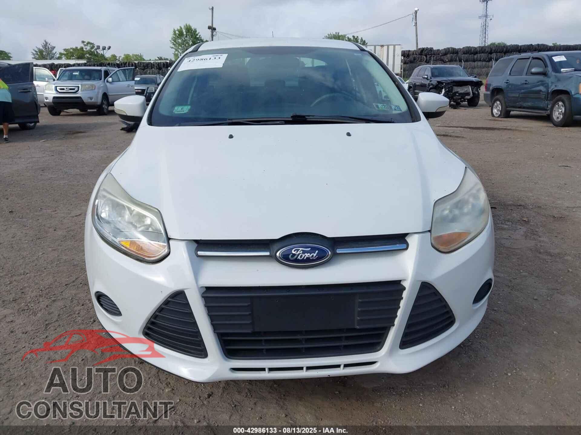 FORD FOCUS 2014 - 1FADP3F23EL267894