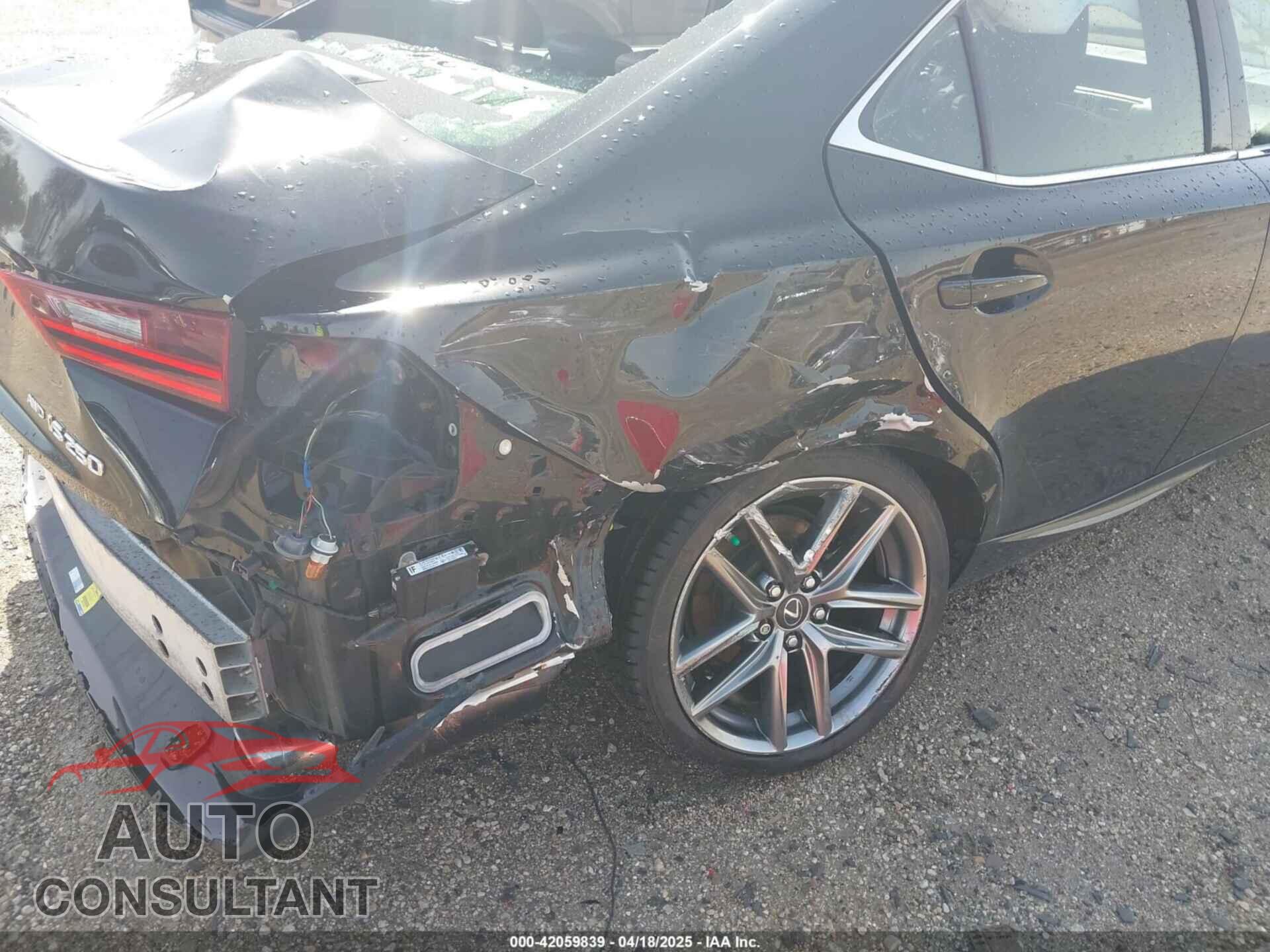 LEXUS IS 250 2015 - JTHCF1D22F5025957