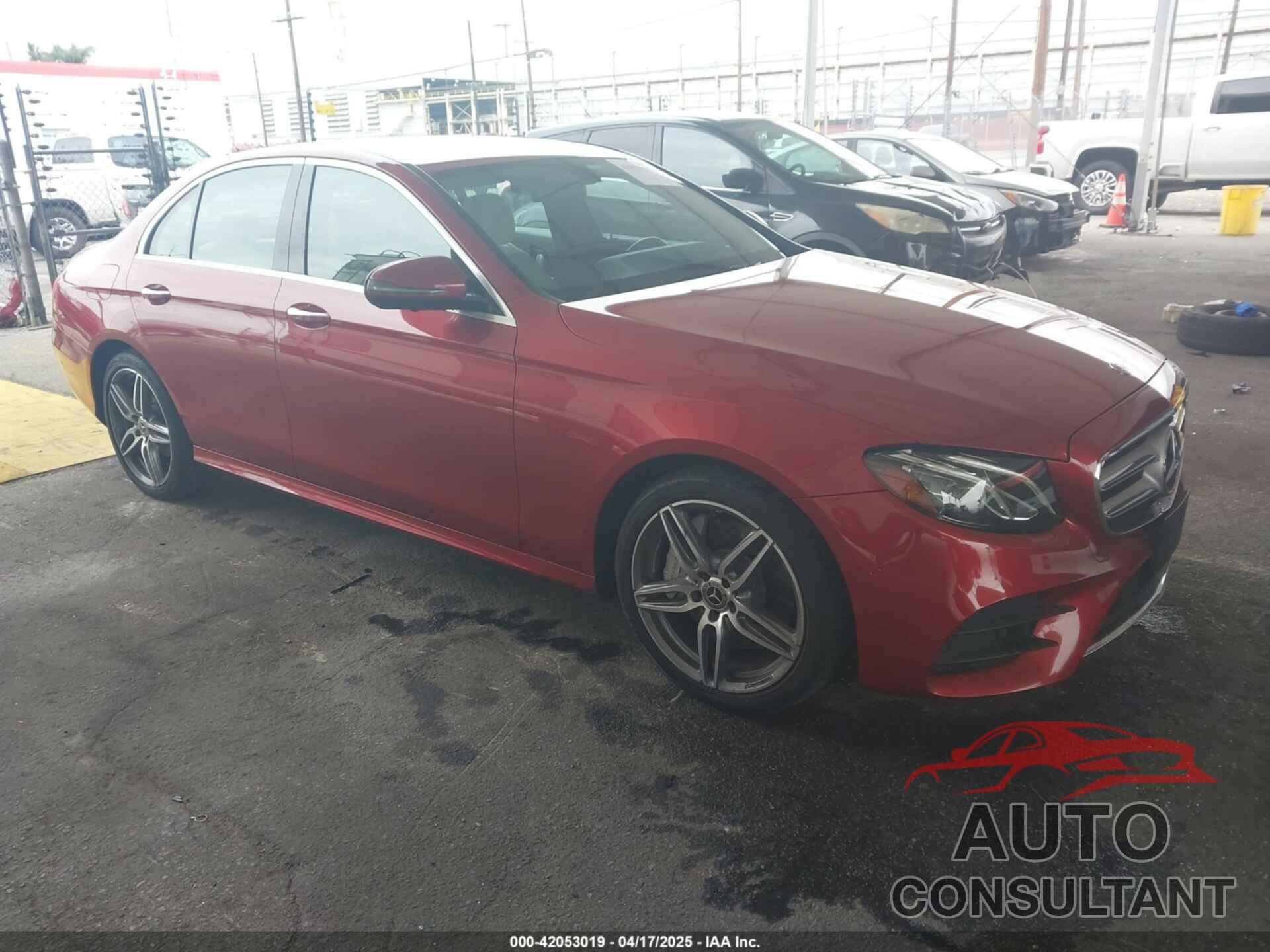 MERCEDES-BENZ E 300 2019 - WDDZF4KB3KA489637