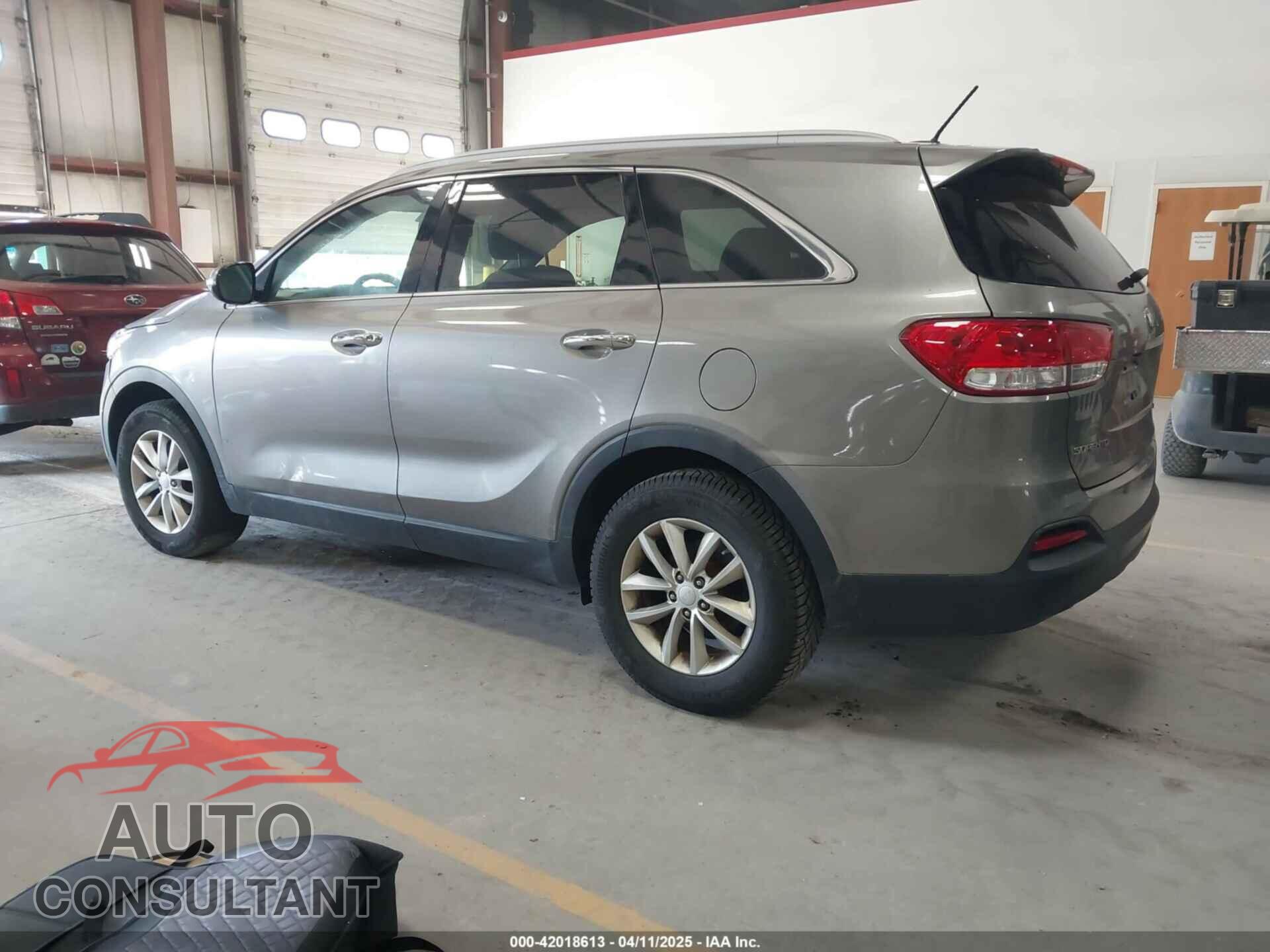 KIA SORENTO 2017 - 5XYPG4A39HG218907