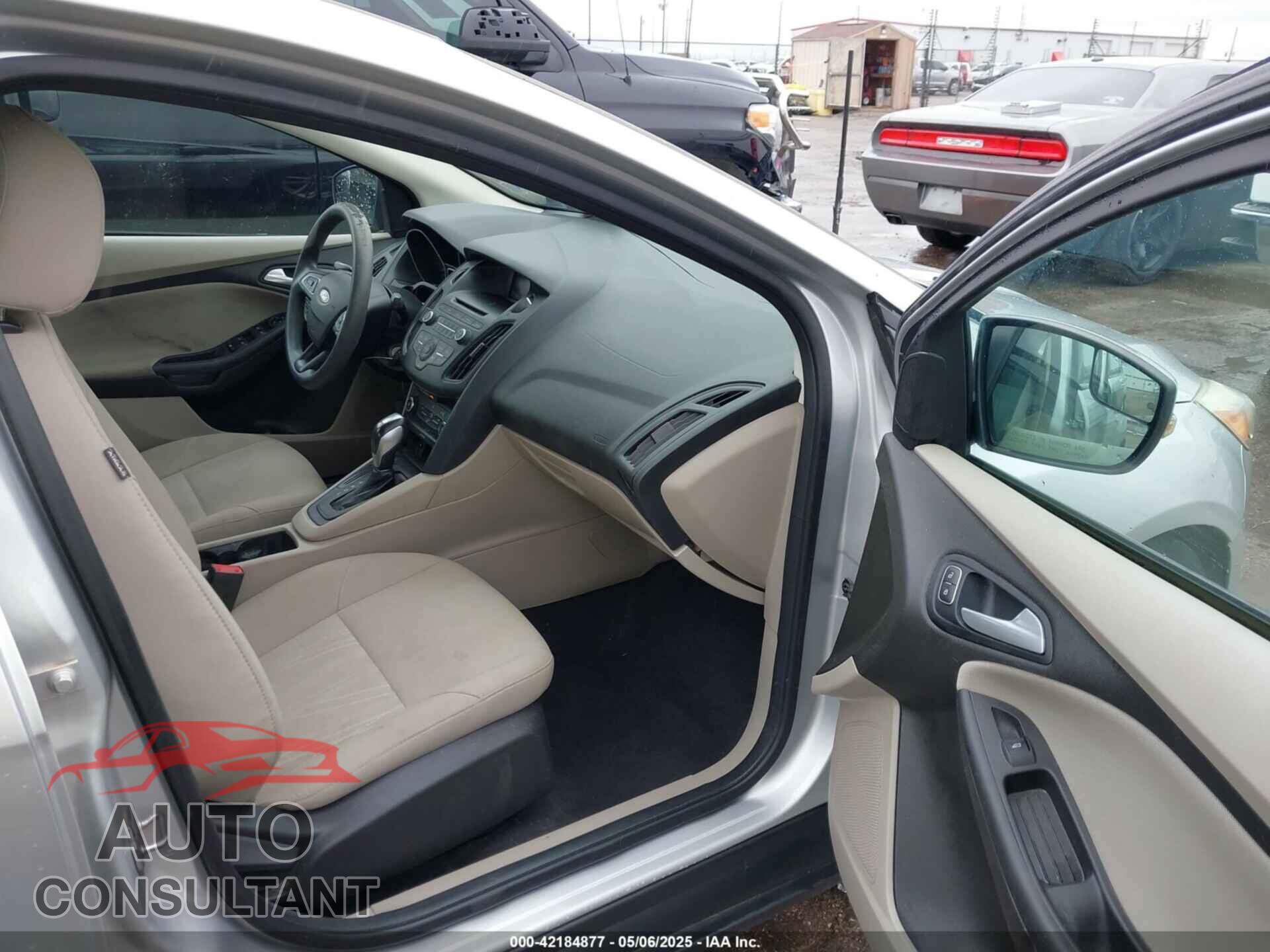 FORD FOCUS 2016 - 1FADP3F26GL348746