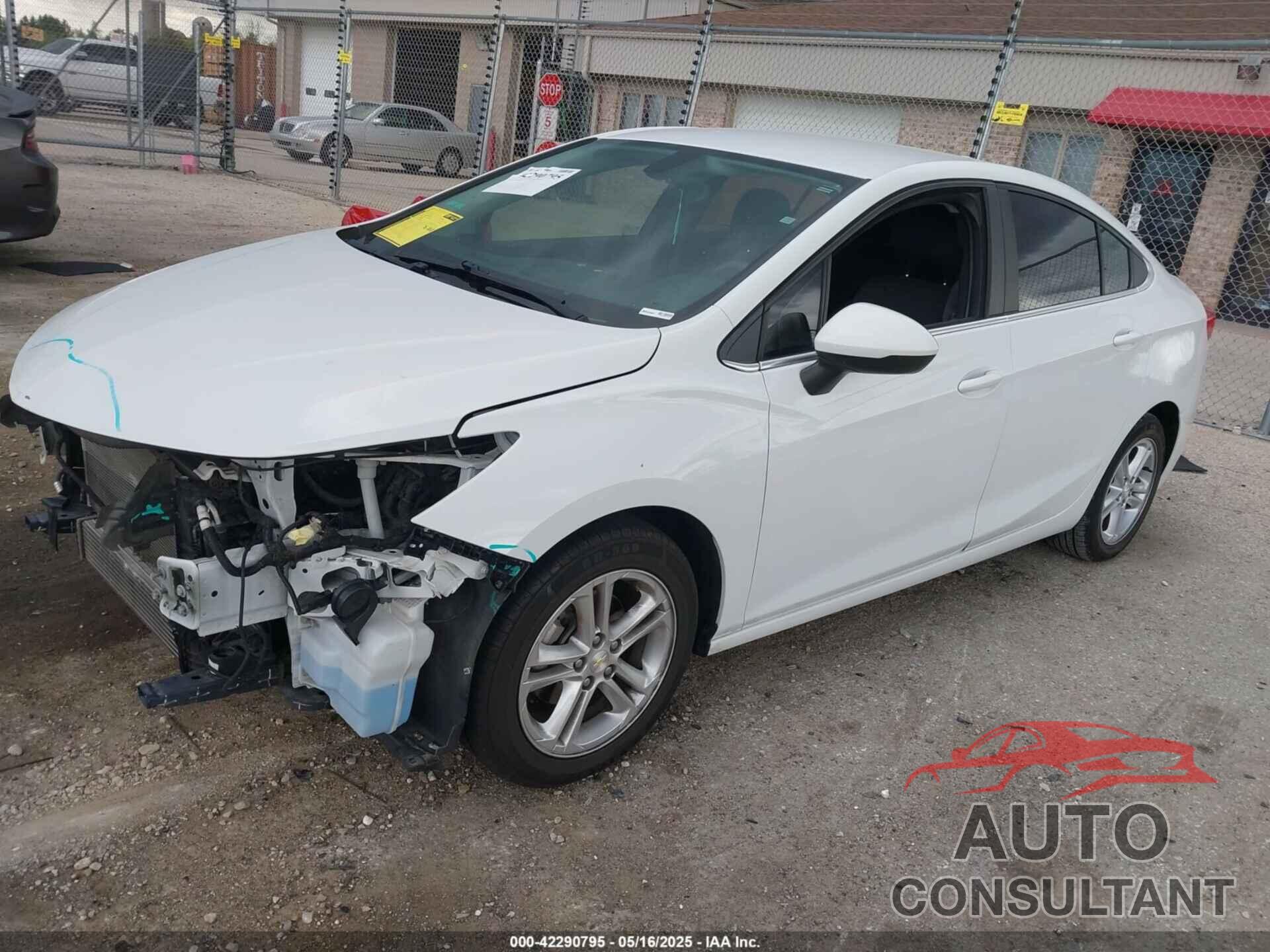 CHEVROLET CRUZE 2017 - 1G1BE5SM7H7229567
