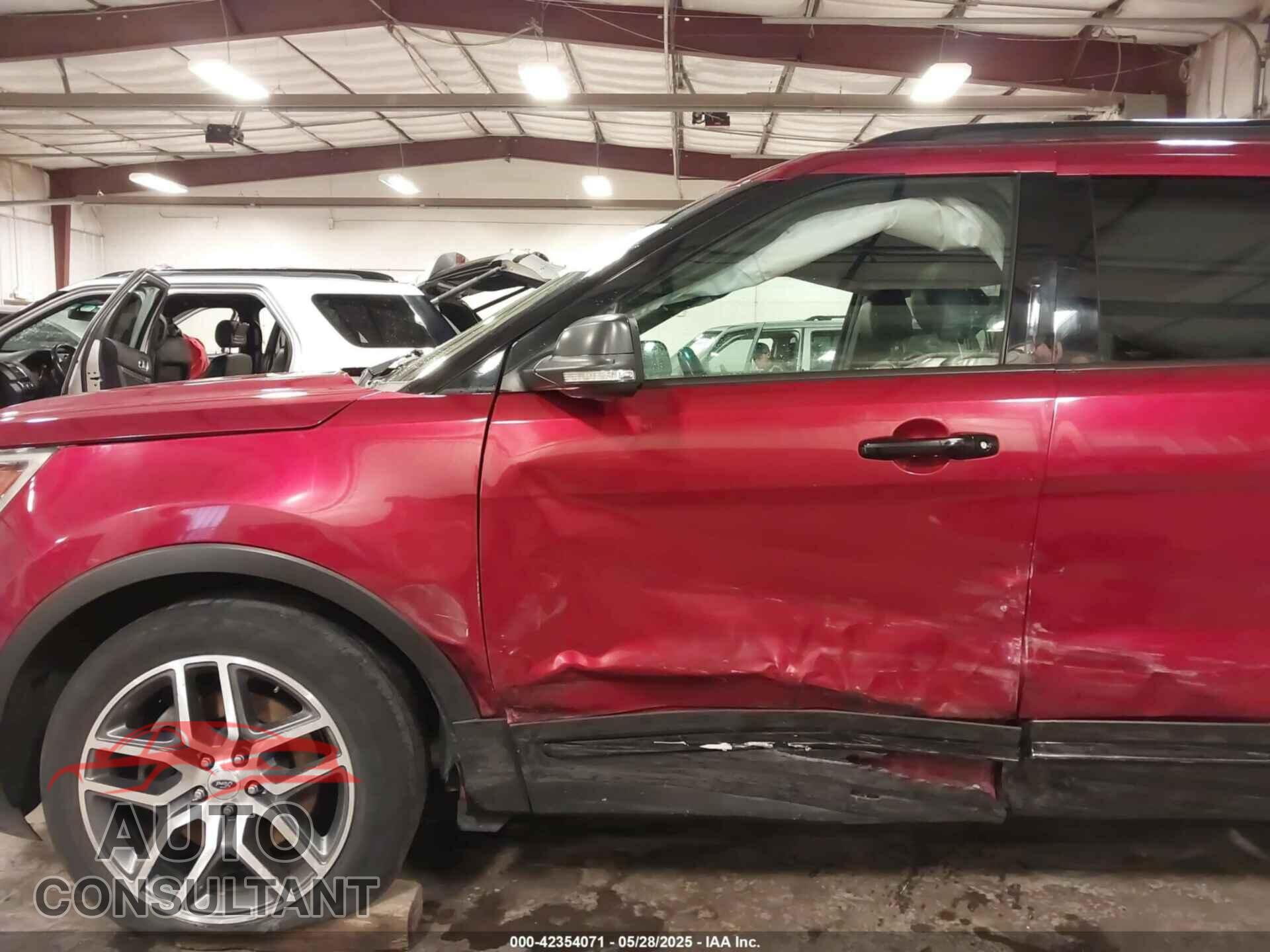 FORD EXPLORER 2016 - 1FM5K8GT5GGD18952