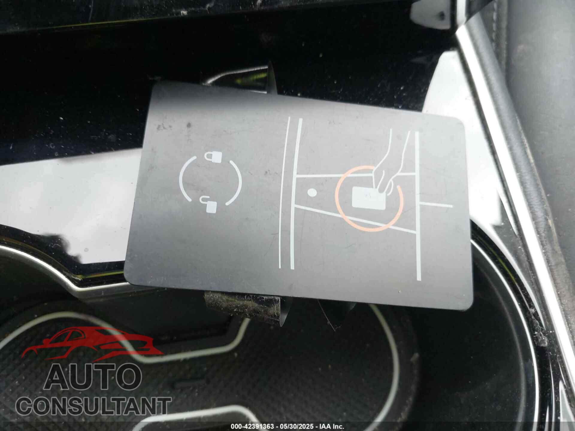 TESLA MODEL 3 2018 - 5YJ3E1EB3JF144367