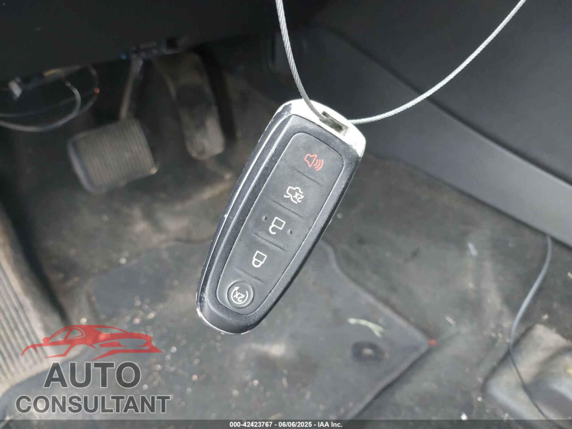 FORD TAURUS 2015 - 1FAHP2E82FG181813