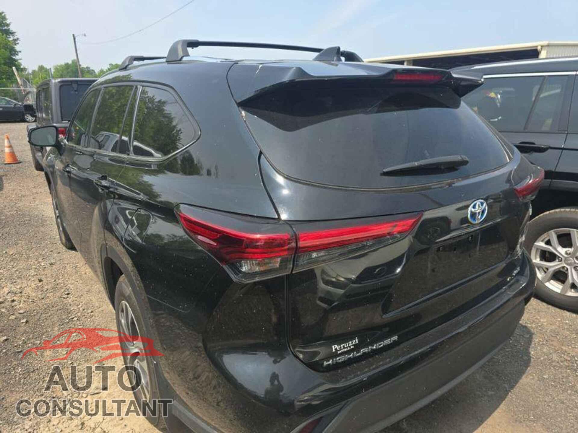 TOYOTA HIGHLANDER 2021 - 5TDGBRCH3MS067306