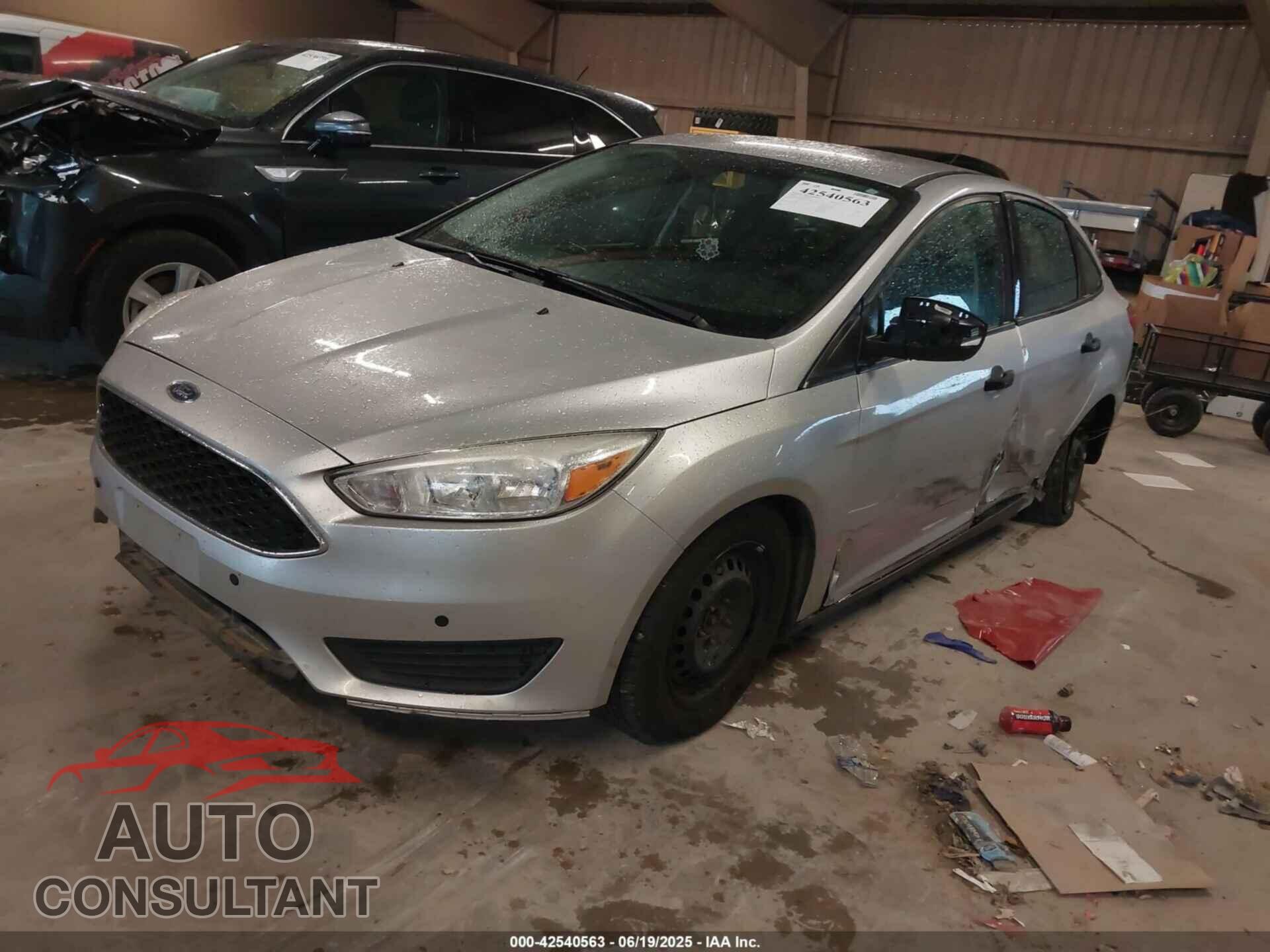 FORD FOCUS 2016 - 1FADP3E28GL322327