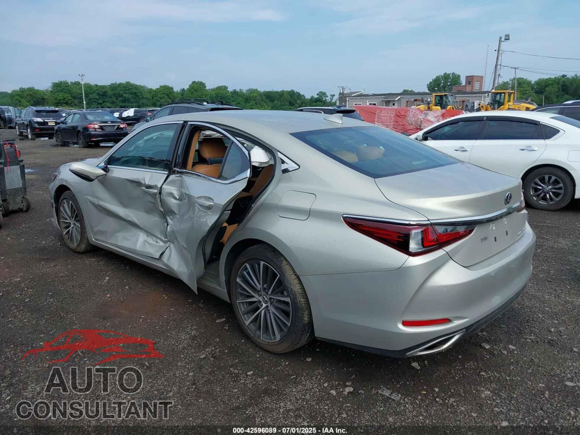 LEXUS ES 2024 - 58ADZ1B10RU174423