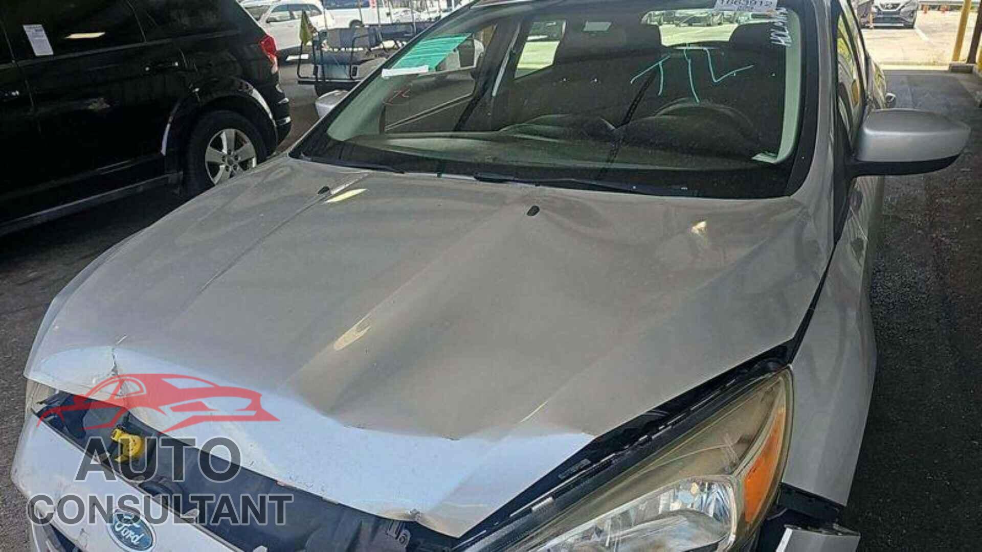 FORD FOCUS 2018 - 1FADP3K28JL220666