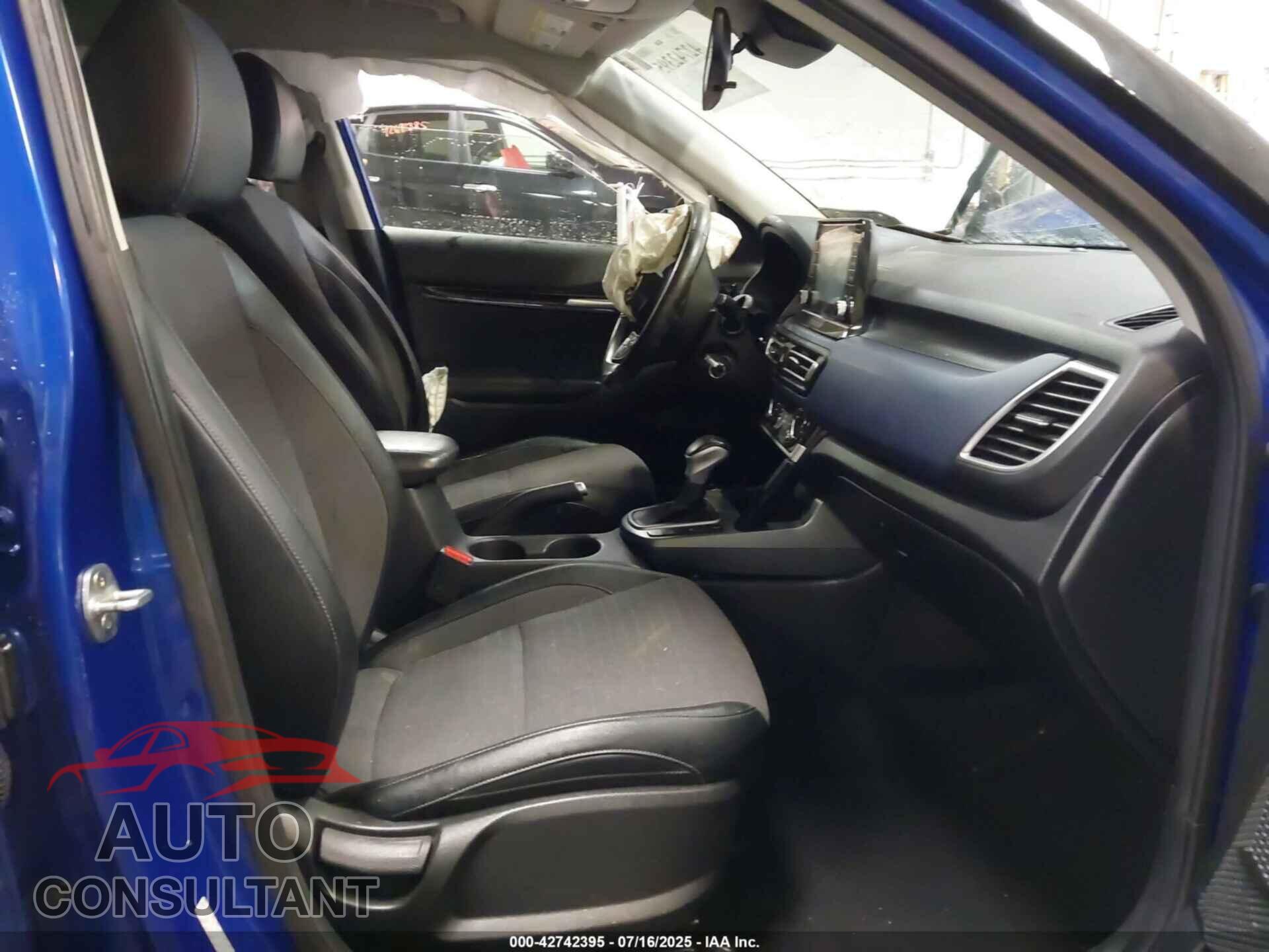 KIA SELTOS 2021 - KNDEUCAA6M7144894