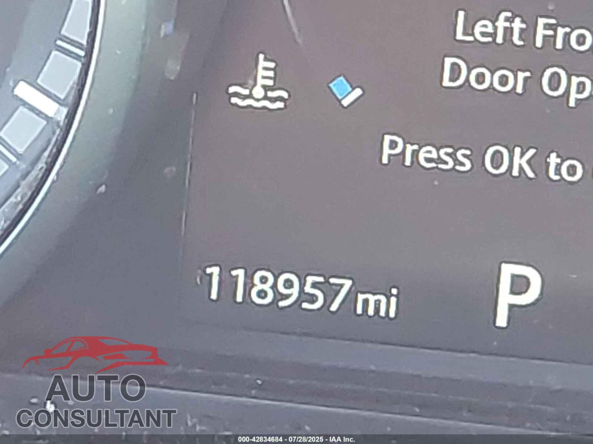 LAND ROVER DISCOVERY 2017 - SALRHBBV8HA042208