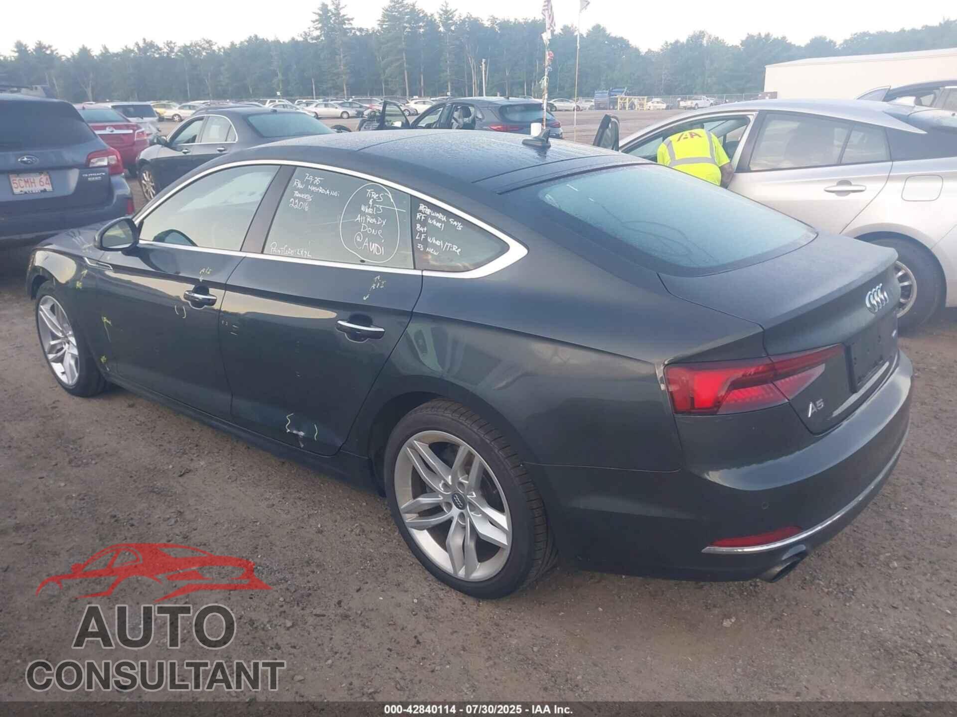 AUDI A5 2019 - WAUBNCF52KA029671