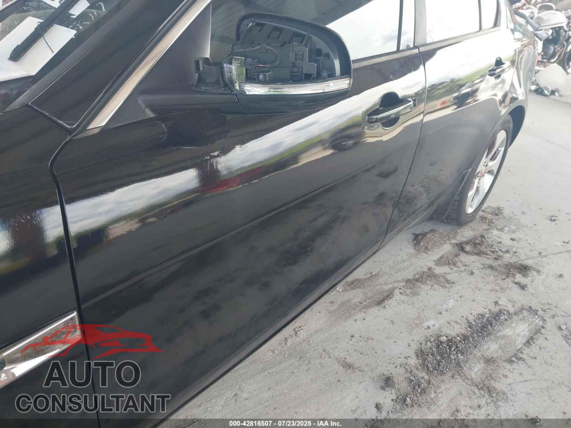 JAGUAR XE 2017 - SAJAR4BN0HCP12935