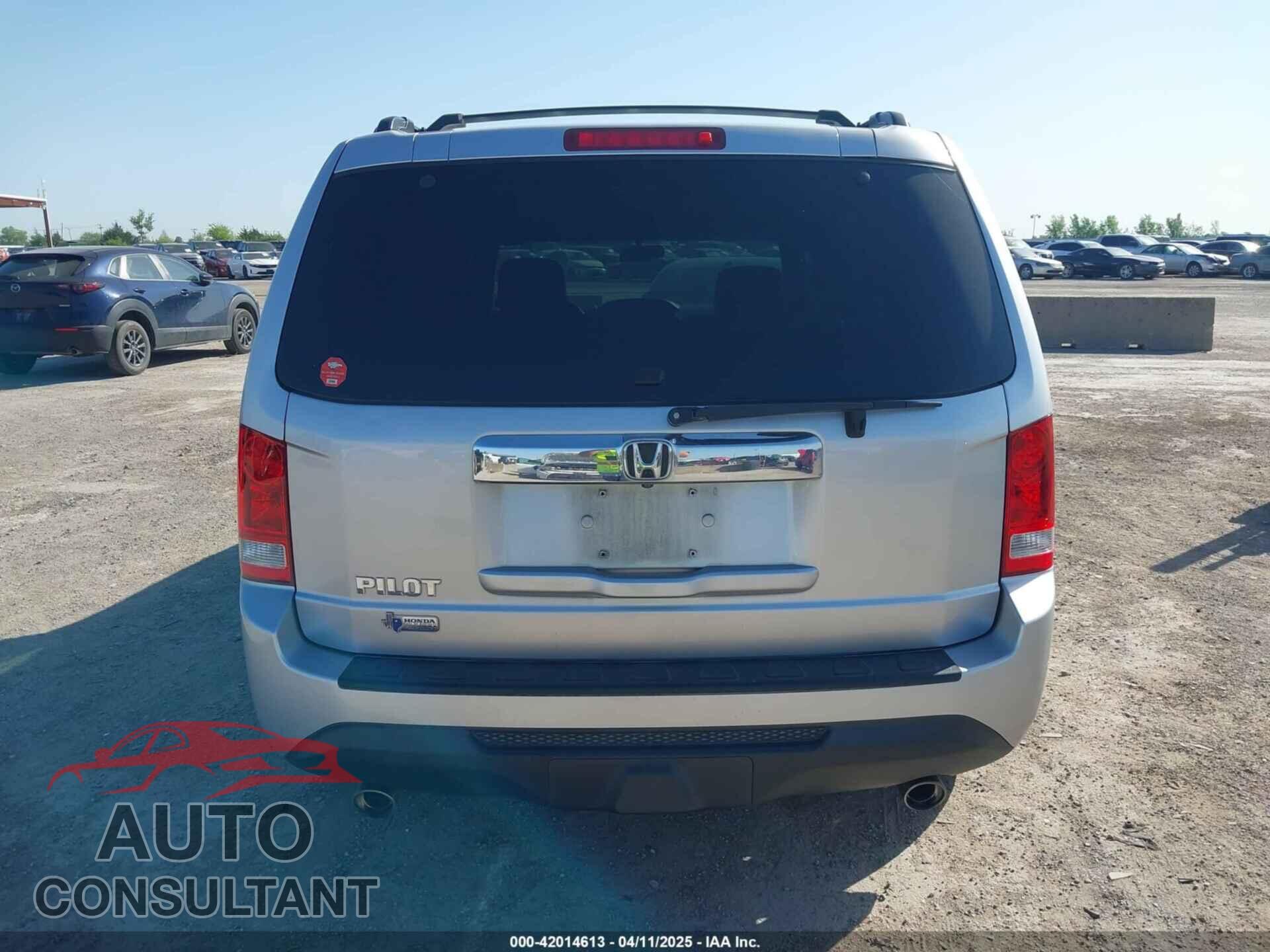HONDA PILOT 2013 - 5FNYF3H25DB014878