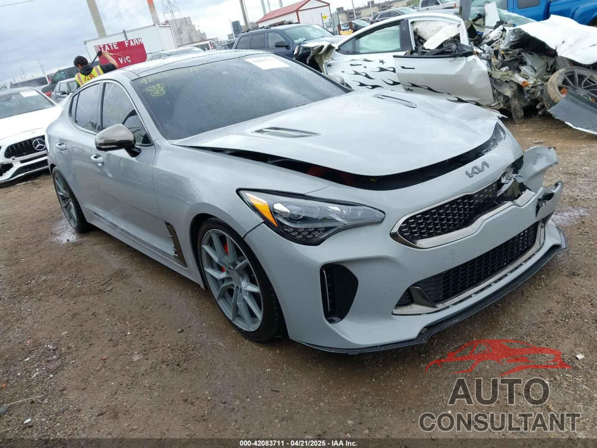 KIA STINGER 2021 - KNAE55LC0M6087845