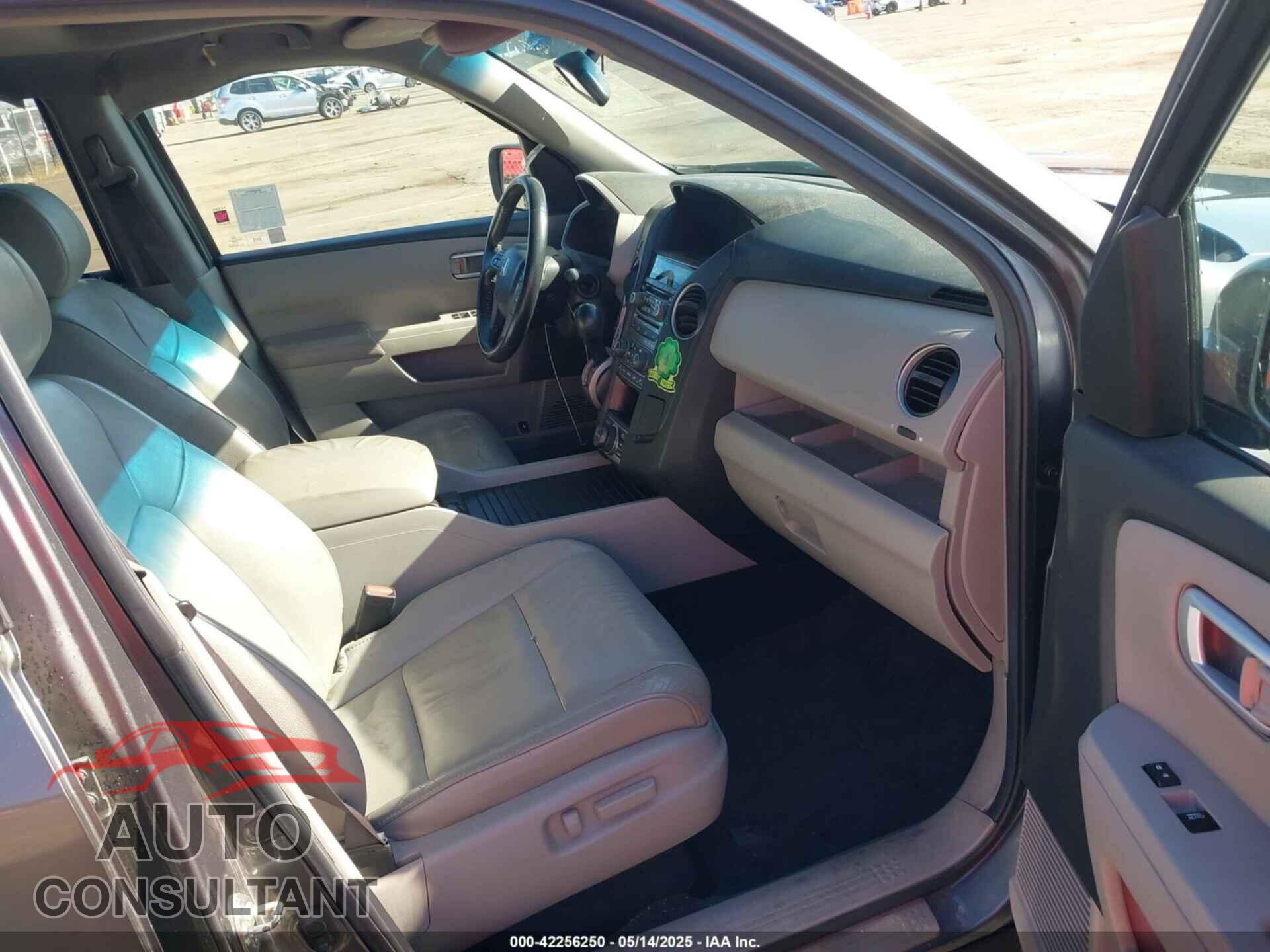 HONDA PILOT 2012 - 5FNYF4H96CB084293