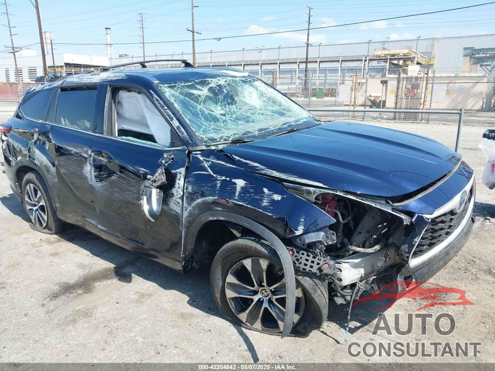 TOYOTA HIGHLANDER 2021 - 5TDHARAH9MS509001