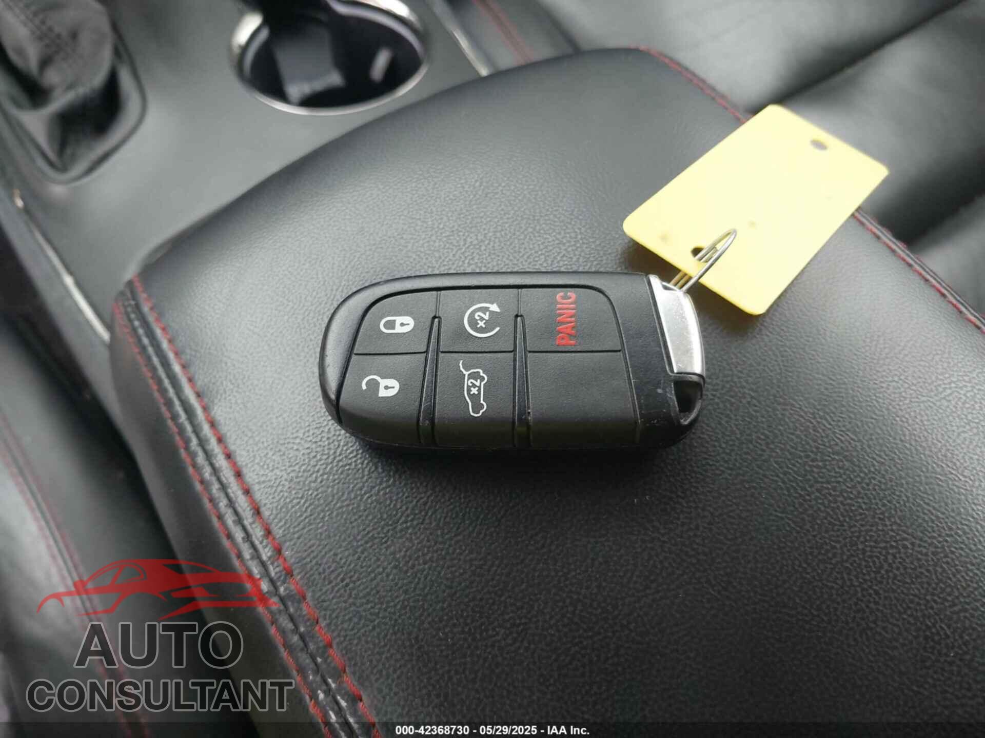 DODGE DURANGO 2018 - 1C4RDJDG8JC218180