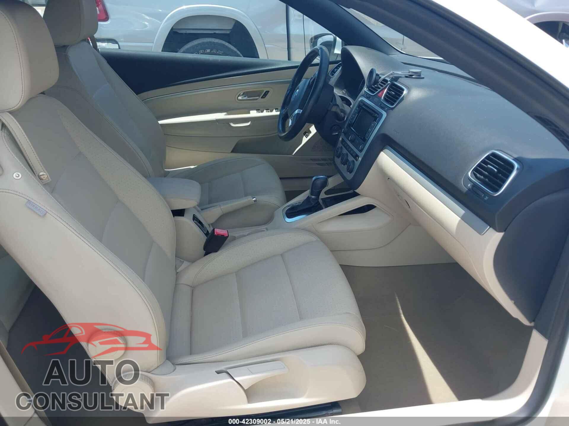 VOLKSWAGEN EOS 2015 - WVWBW8AH6FV002874