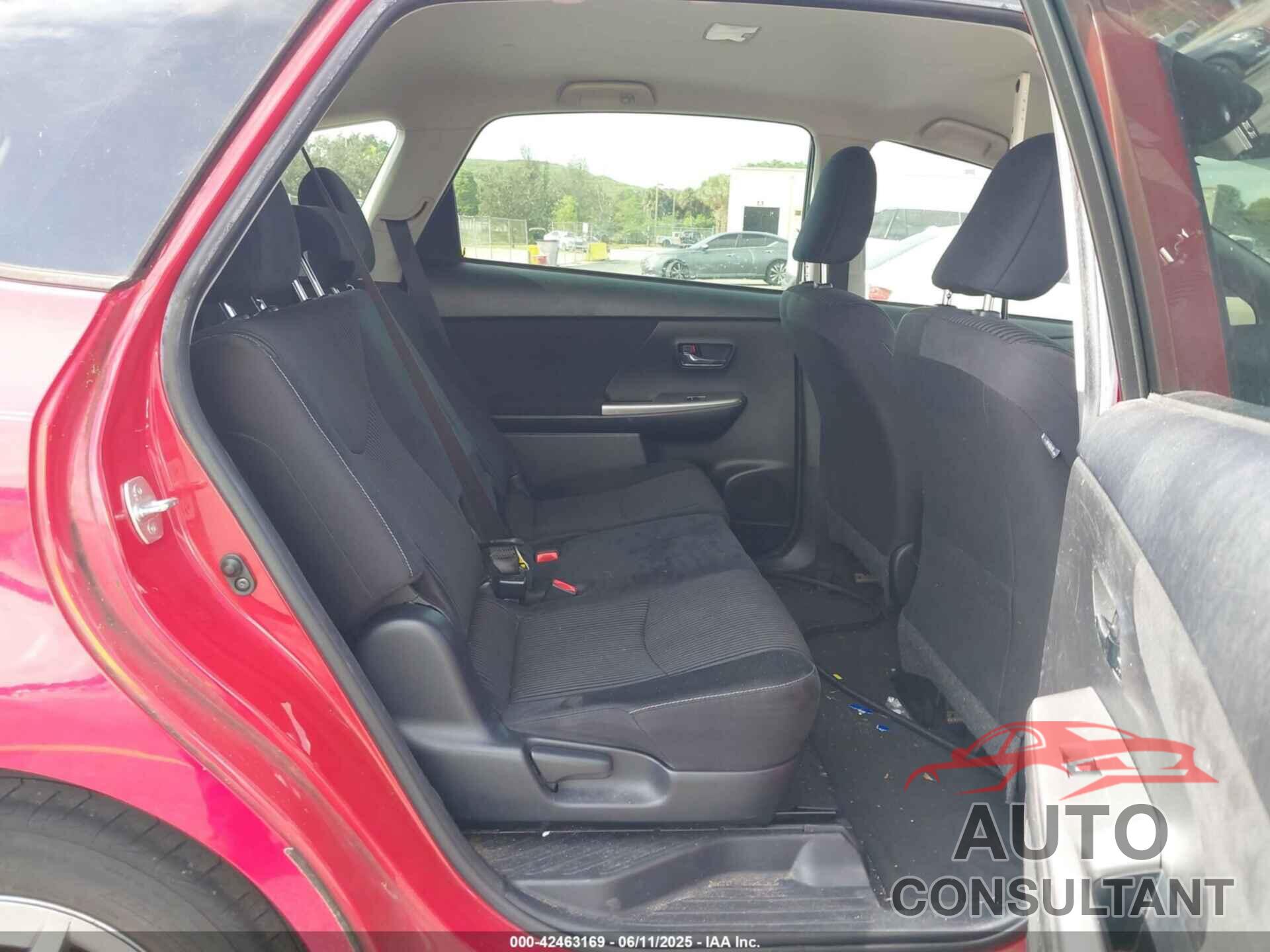 TOYOTA PRIUS V 2016 - JTDZN3EU2GJ052093