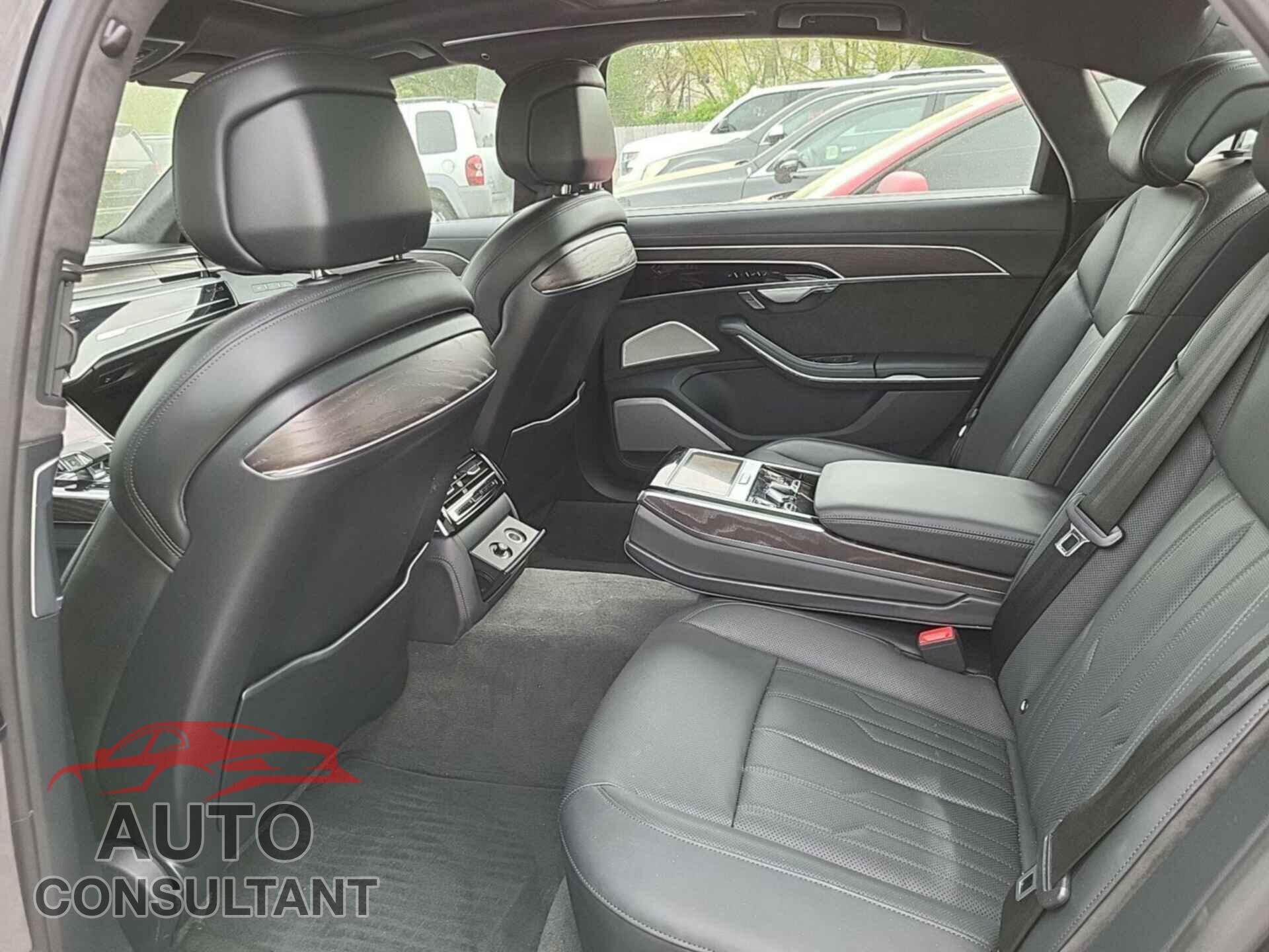 AUDI A8 L 2021 - WAU8EAF89MN003427
