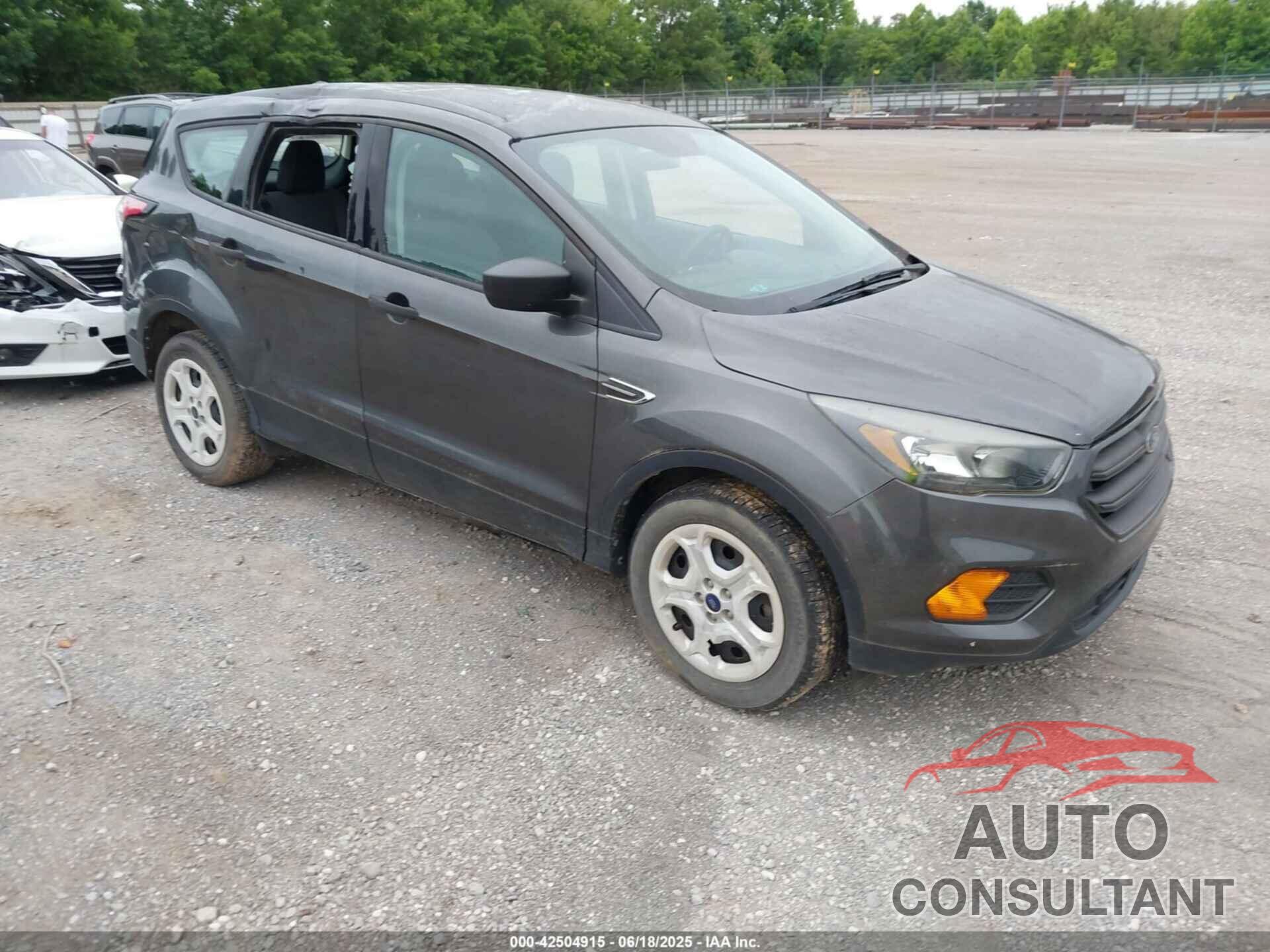 FORD ESCAPE 2018 - 1FMCU0F79JUA99011
