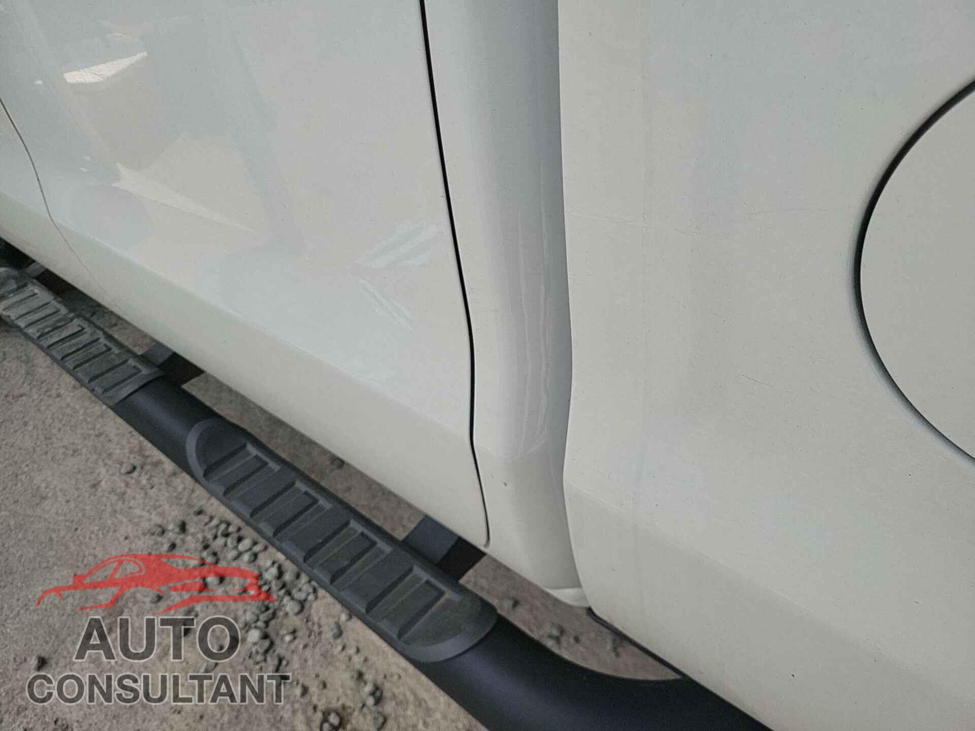CHEVROLET SILVERADO 2019 - 2GC2KREG5K1184551