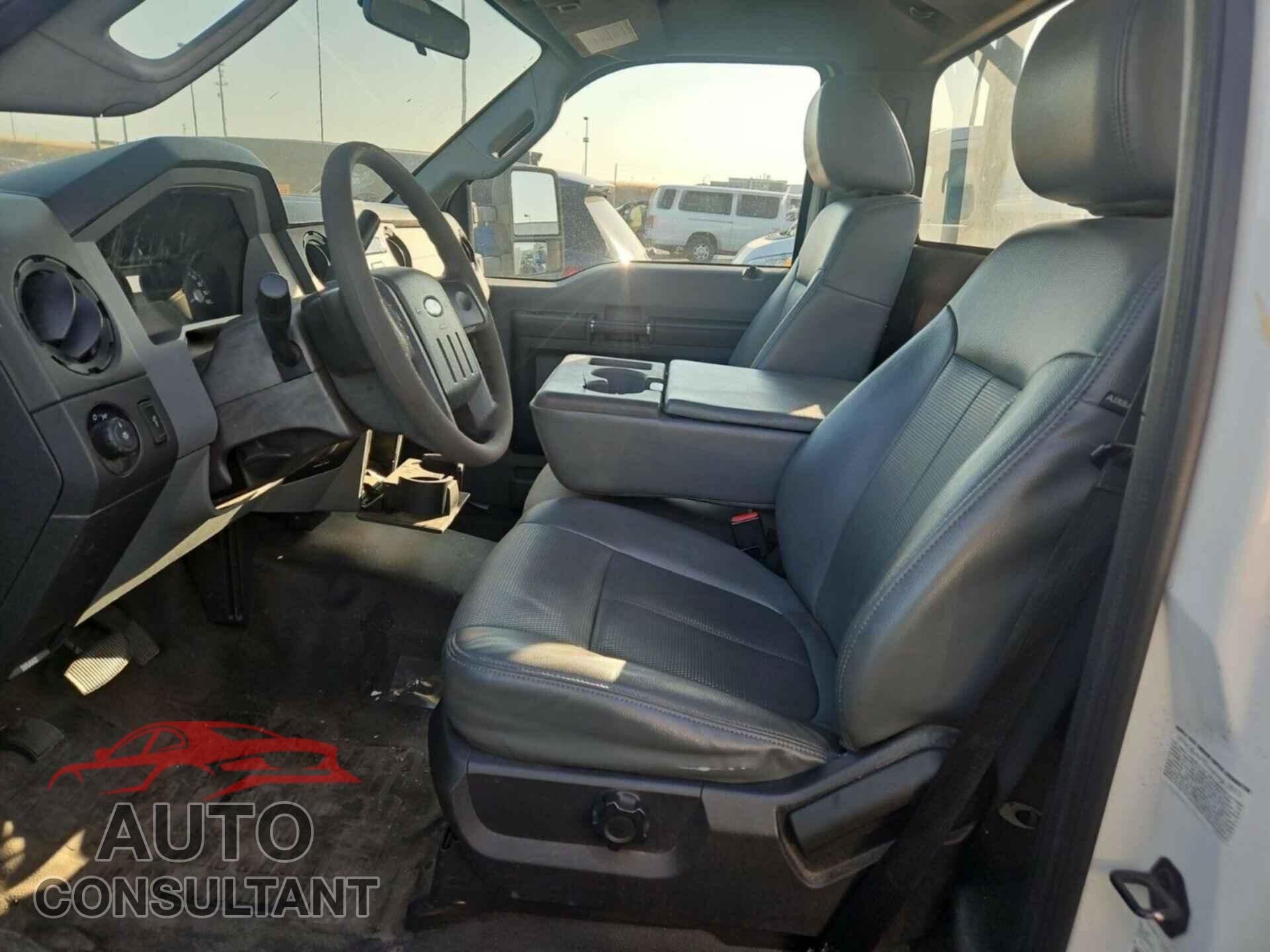 FORD F-350 2014 - 1FDRF3C61EEA80678