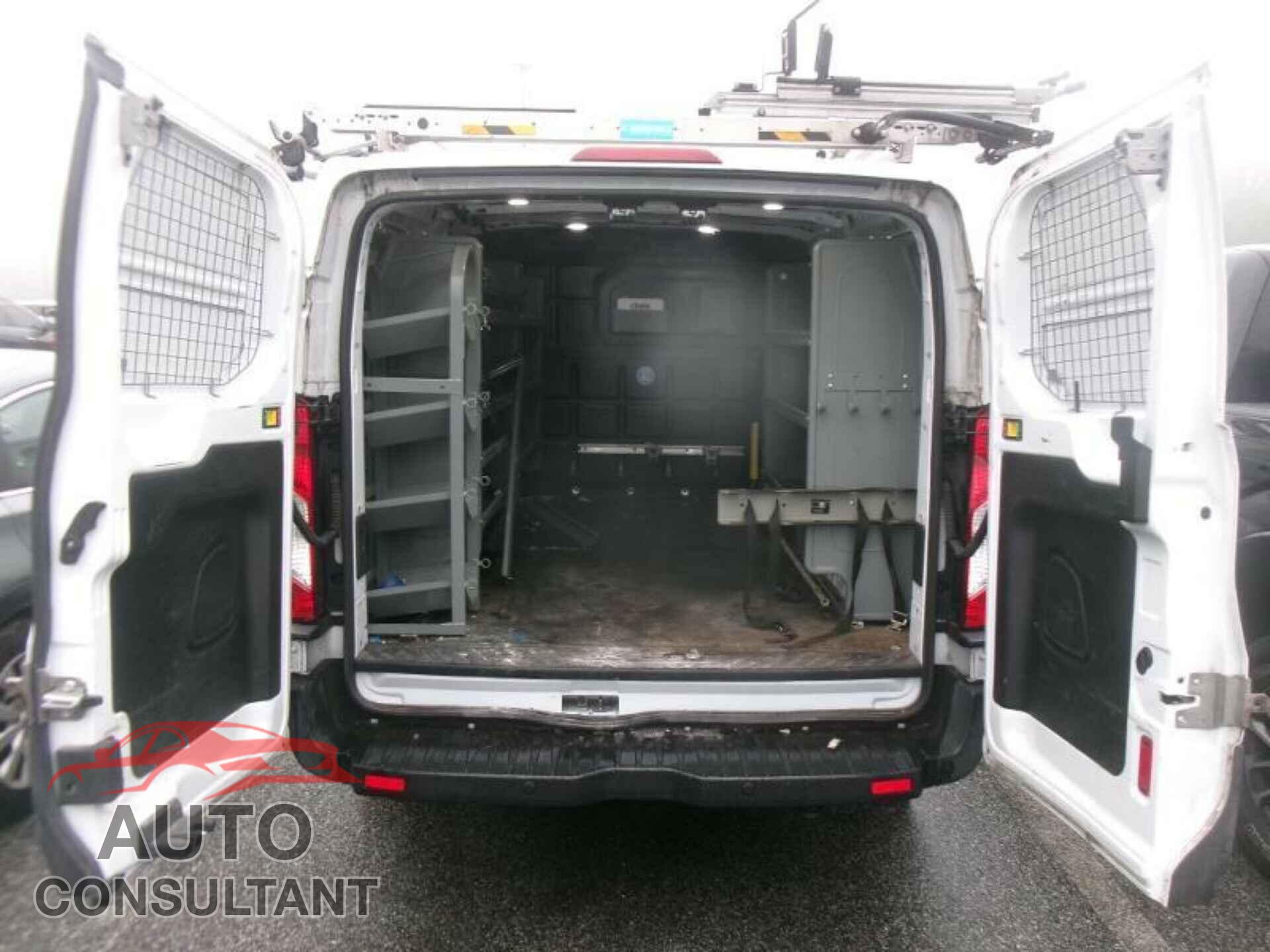 FORD TRANSIT-250 2019 - 1FTYR1YG6KKA38047